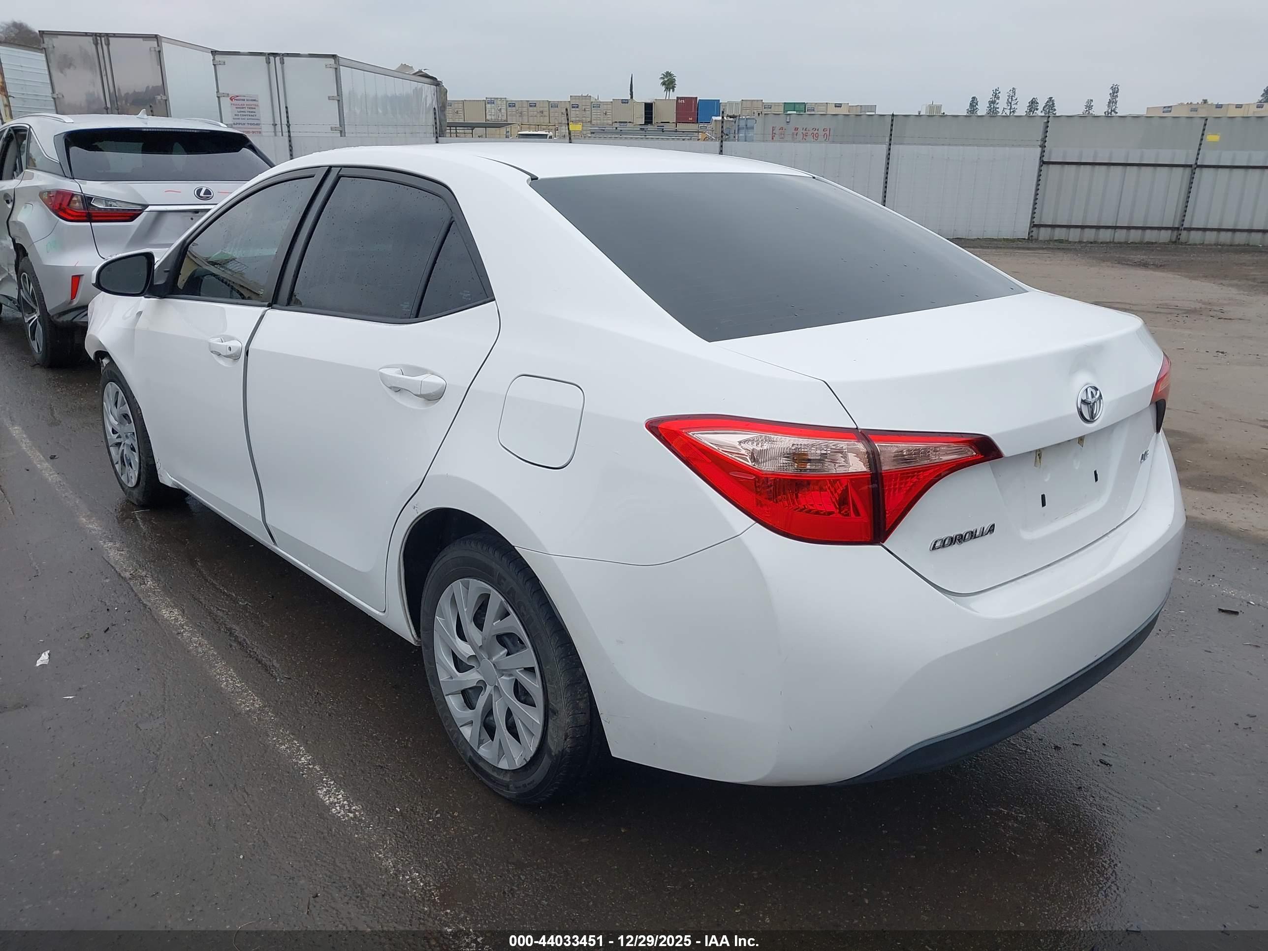 TOYOTA COROLLA image 3