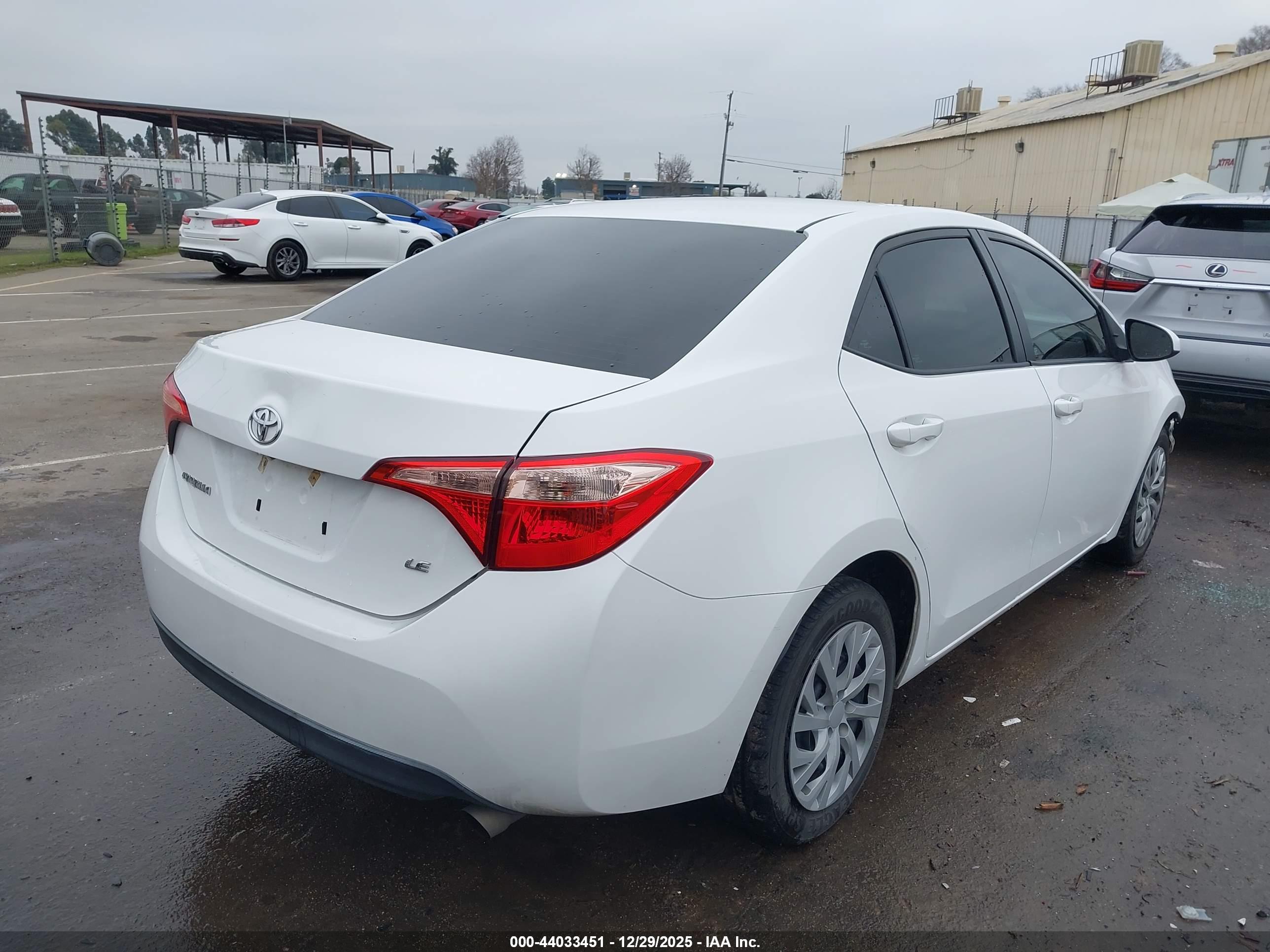 TOYOTA COROLLA image 4