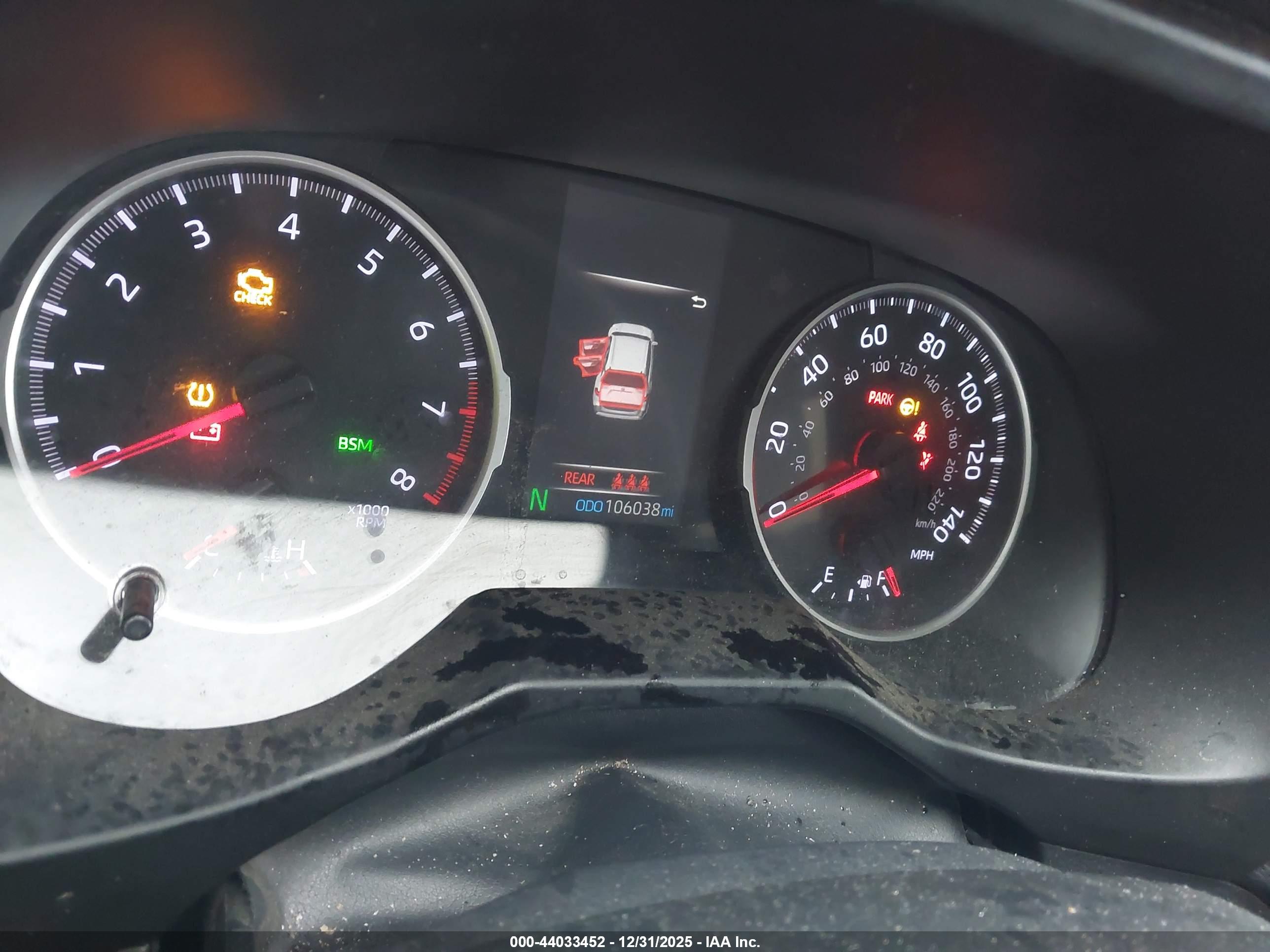 TOYOTA RAV4 image 7