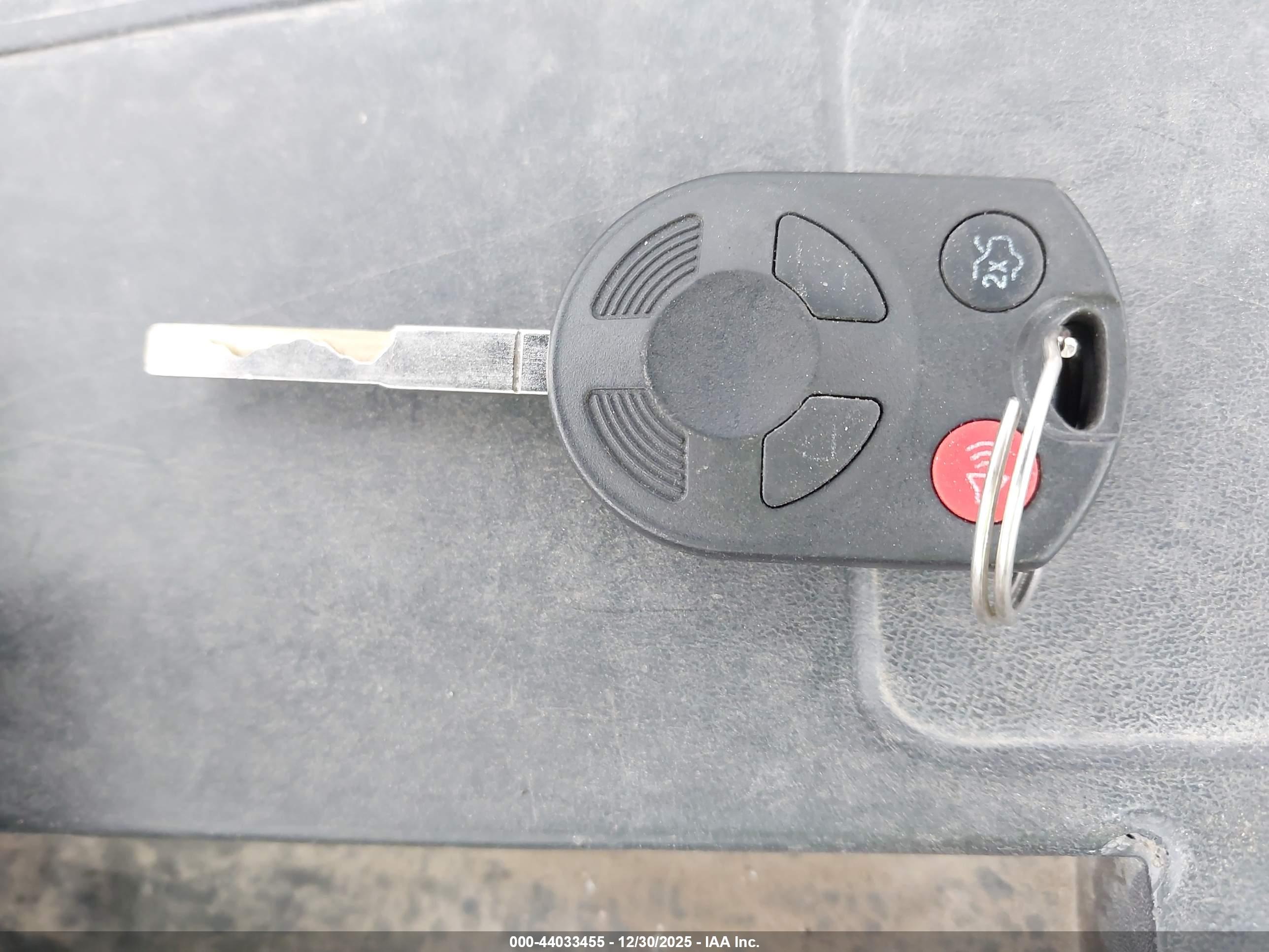 FORD ESCAPE image 11
