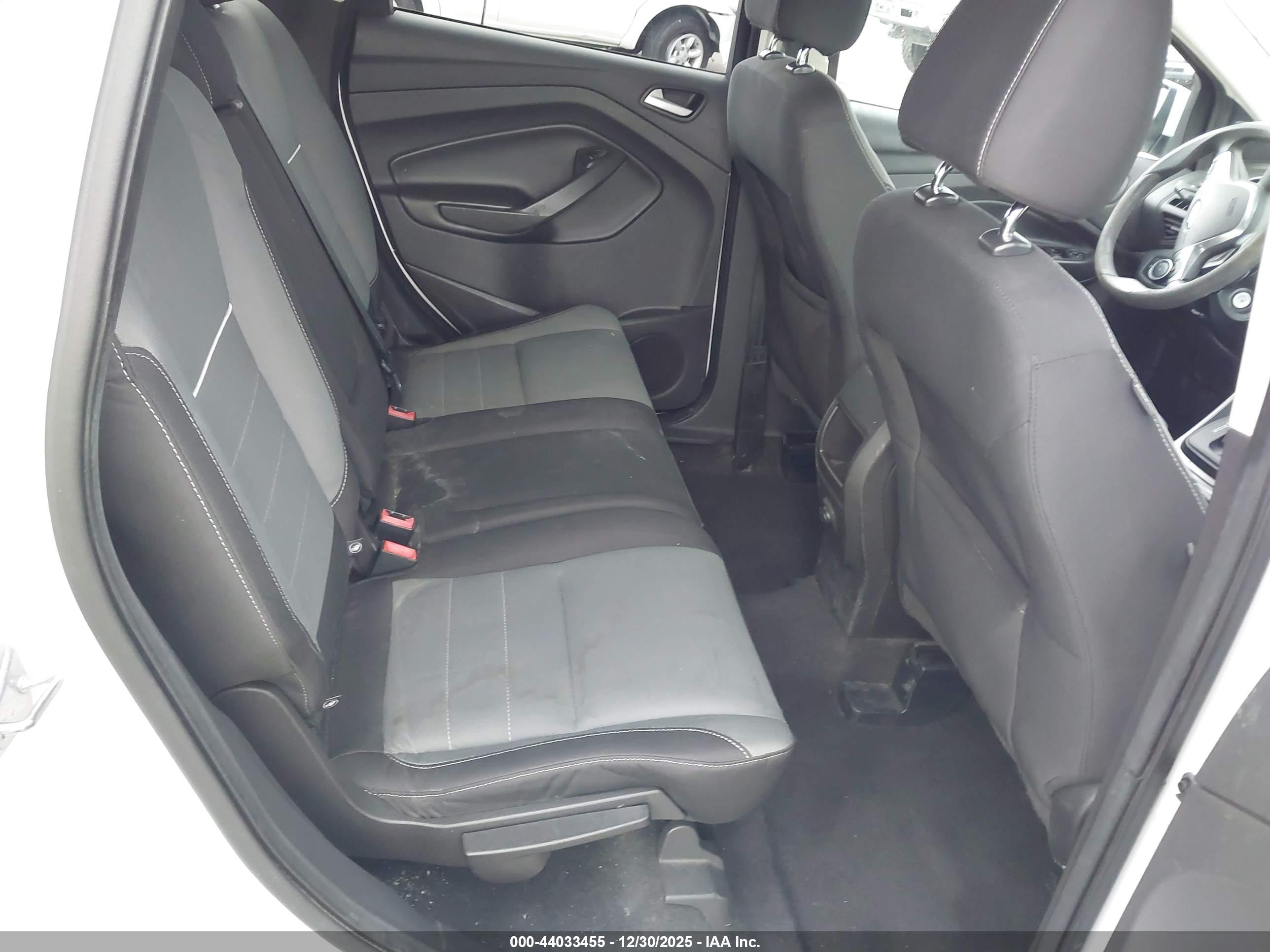 FORD ESCAPE image 8