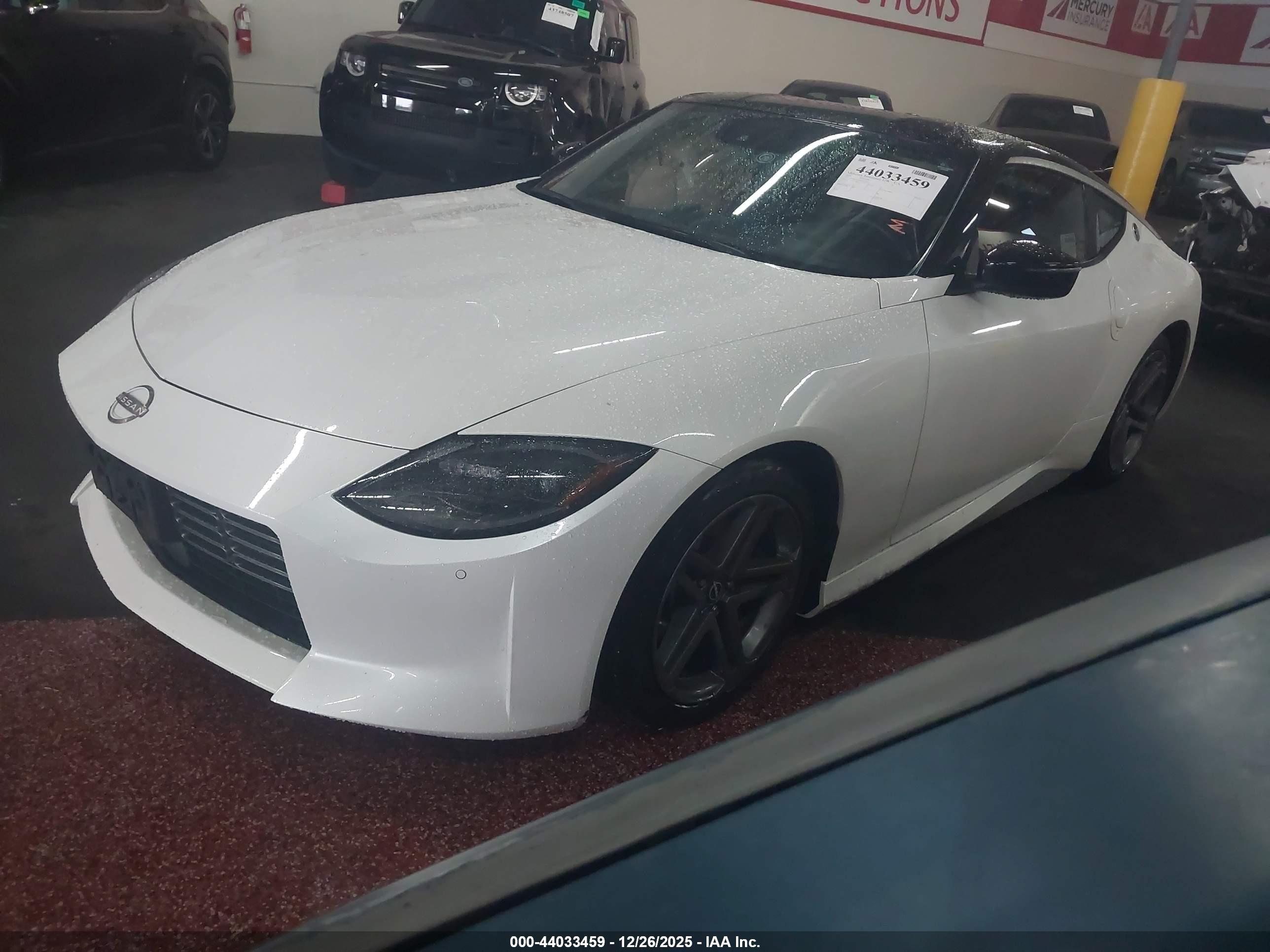 NISSAN Z image 2