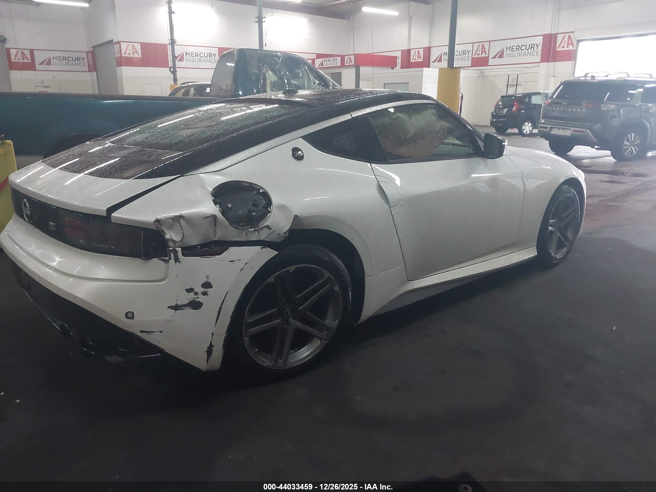 NISSAN Z image 4
