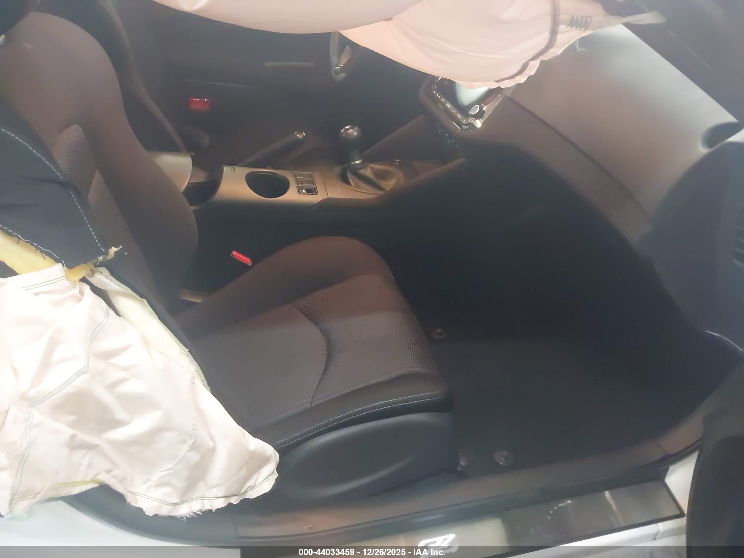 NISSAN Z image 5