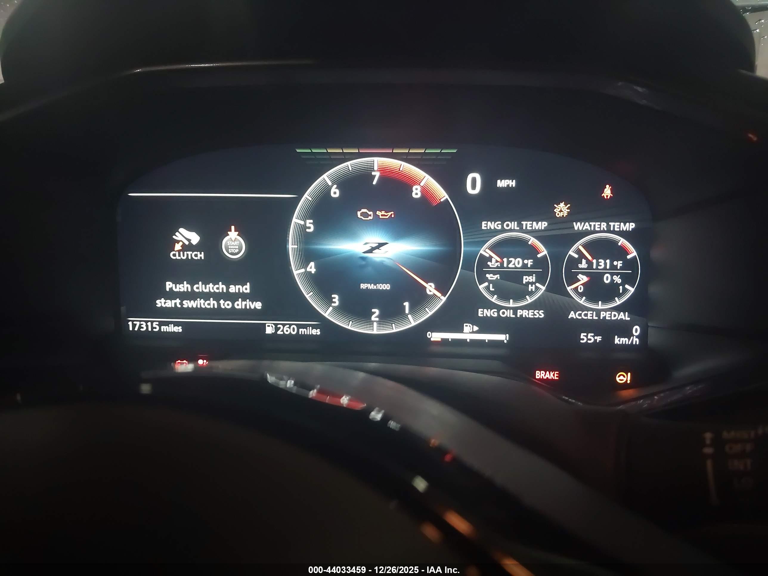 NISSAN Z image 7