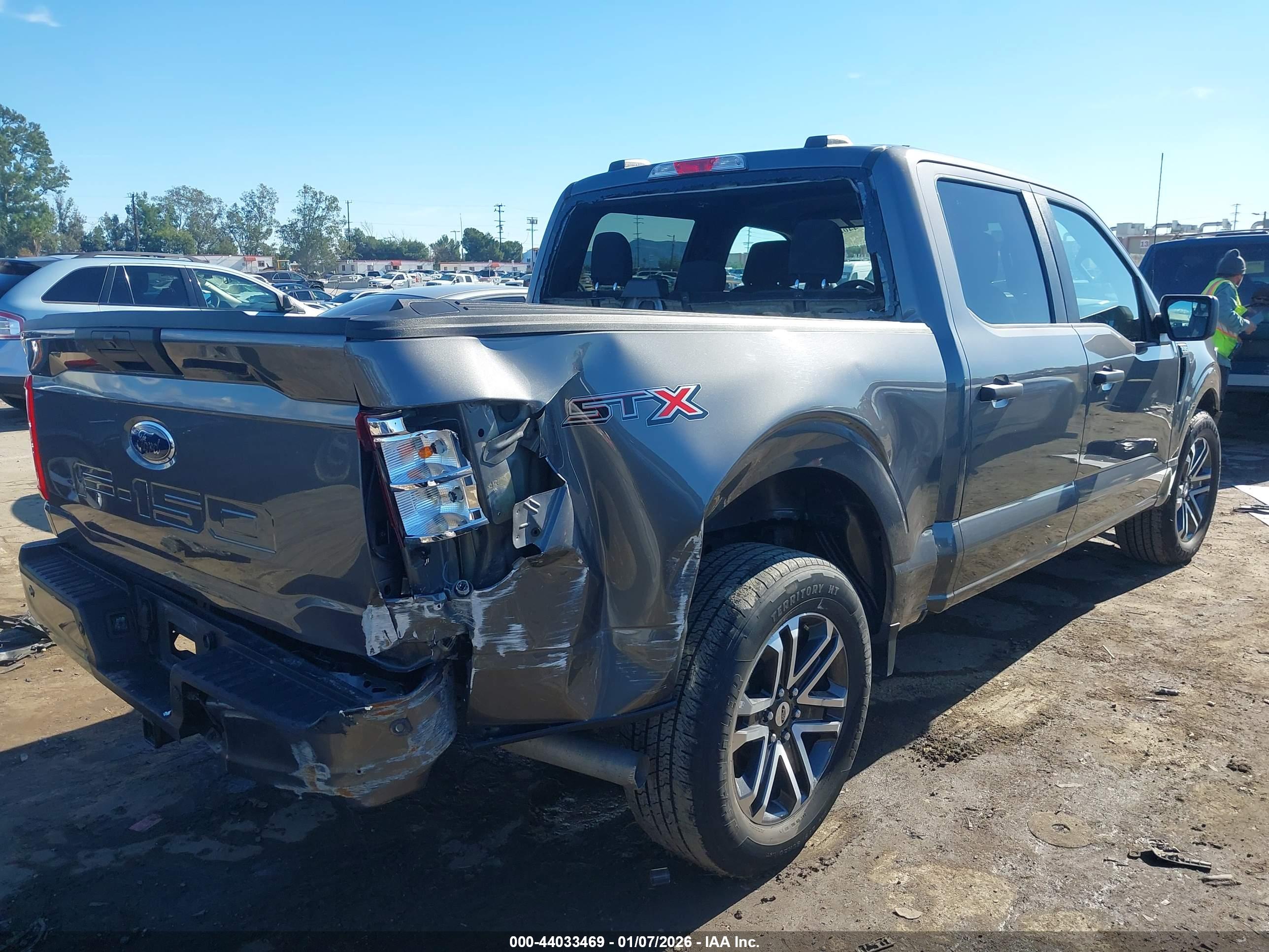 FORD F-150 image 4