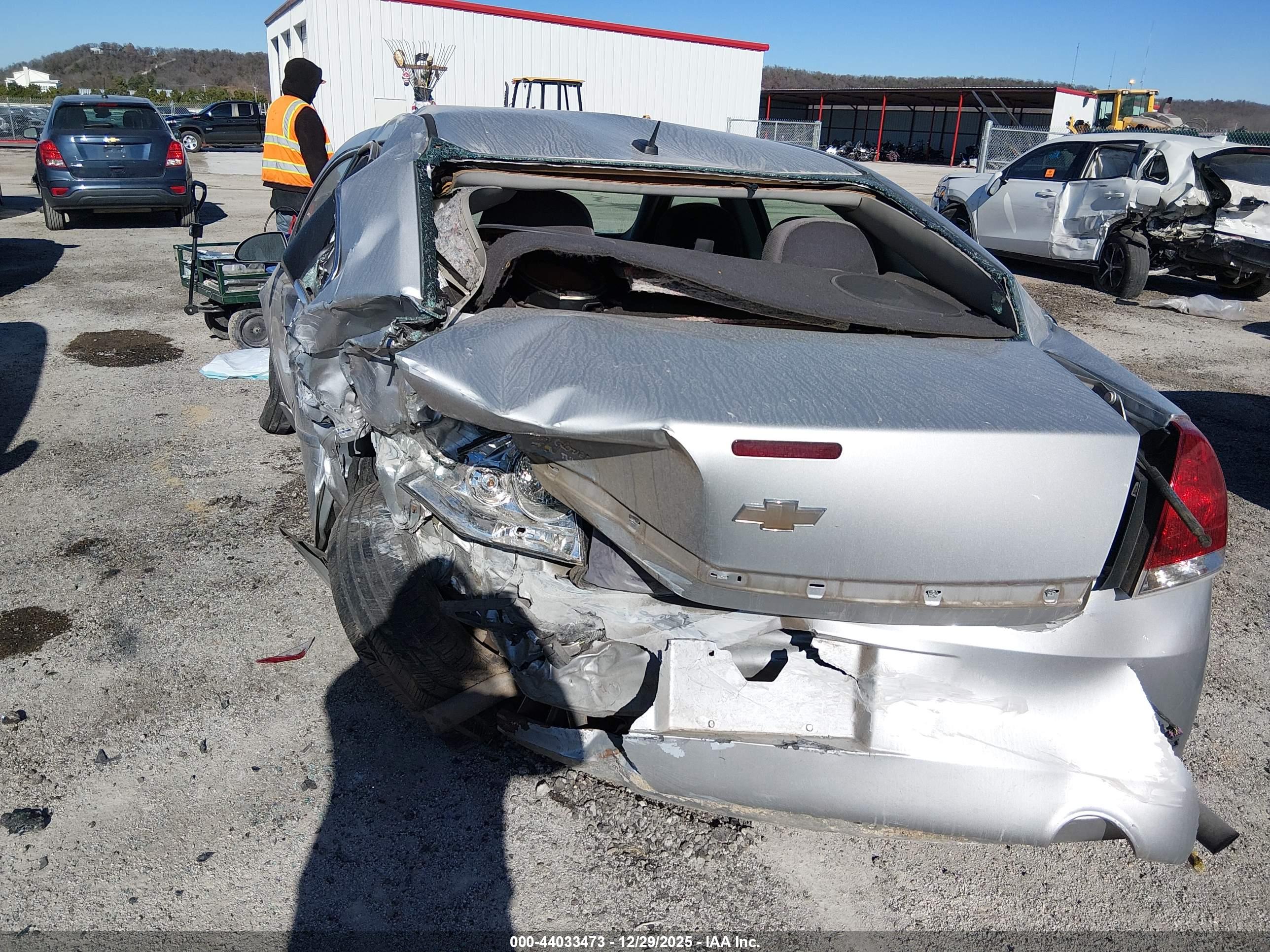 CHEVROLET IMPALA image 6