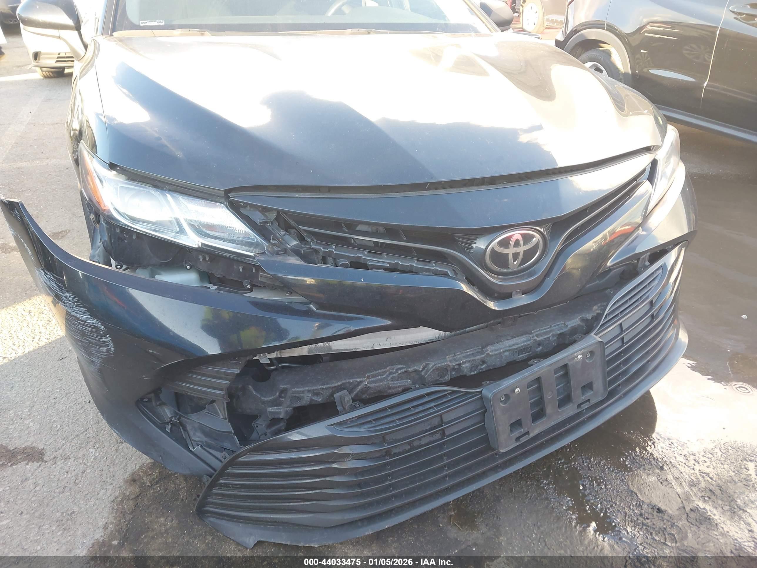 TOYOTA CAMRY image 6