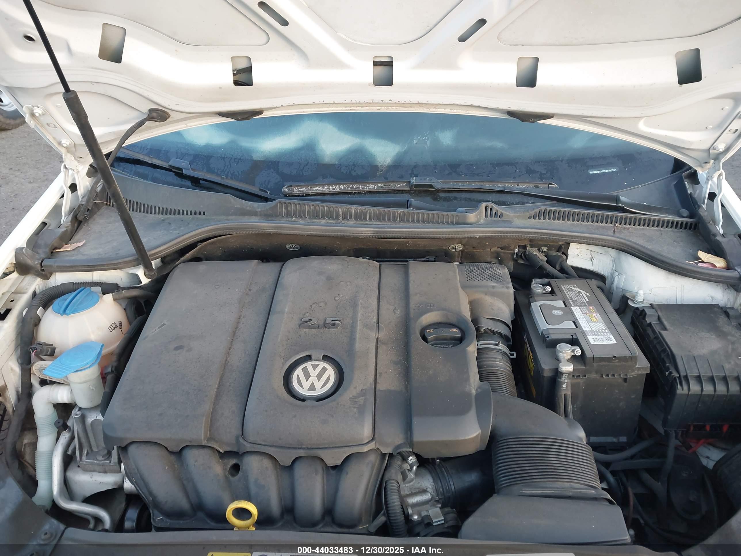 VOLKSWAGEN GOLF image 10