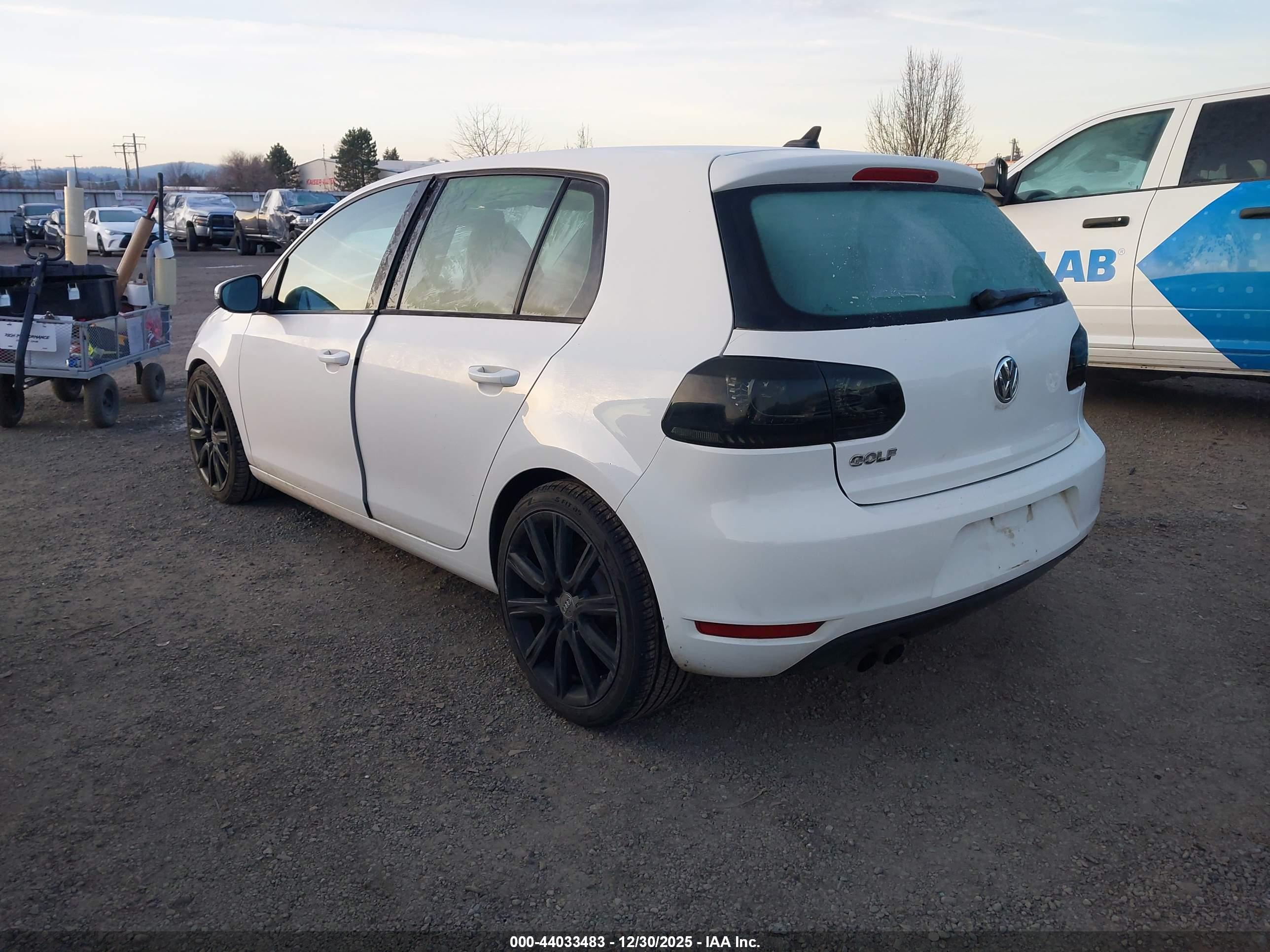 VOLKSWAGEN GOLF image 3