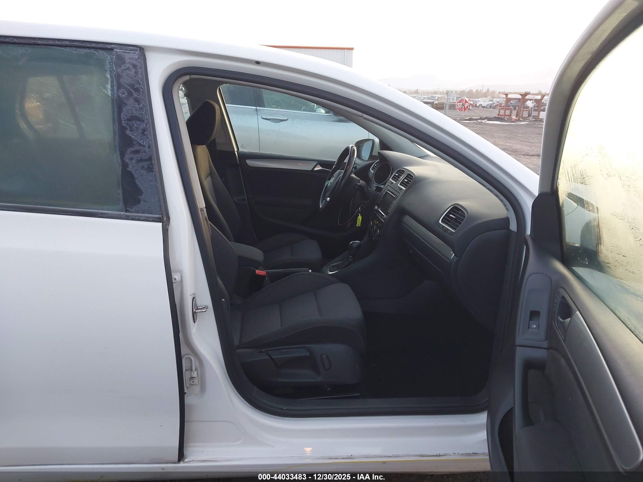 VOLKSWAGEN GOLF image 5