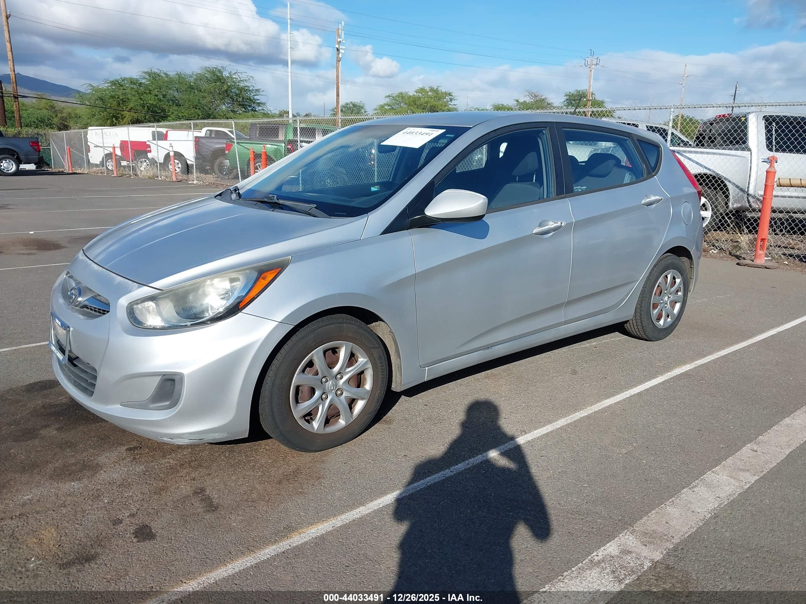 HYUNDAI ACCENT image 2