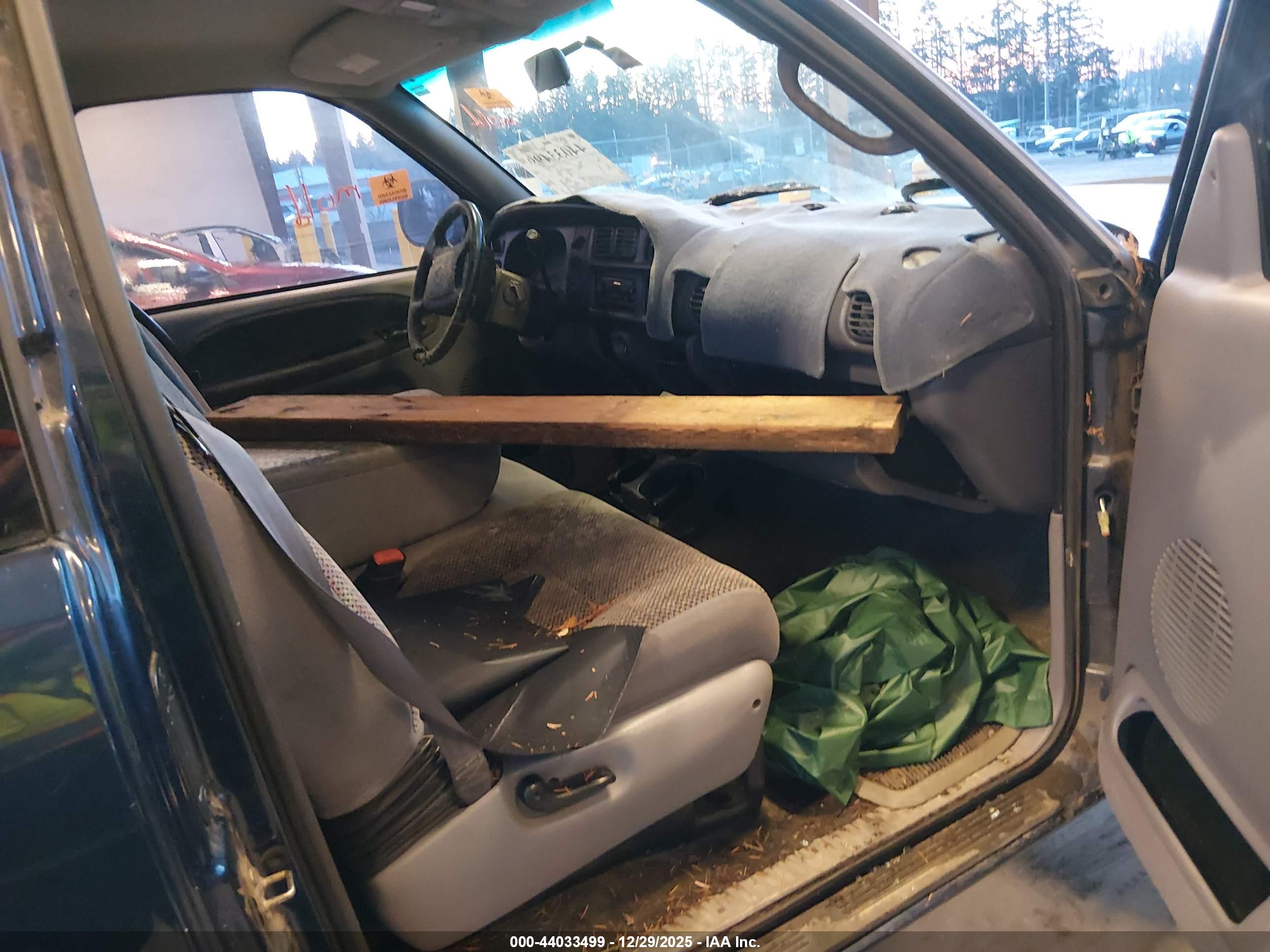 DODGE RAM image 5