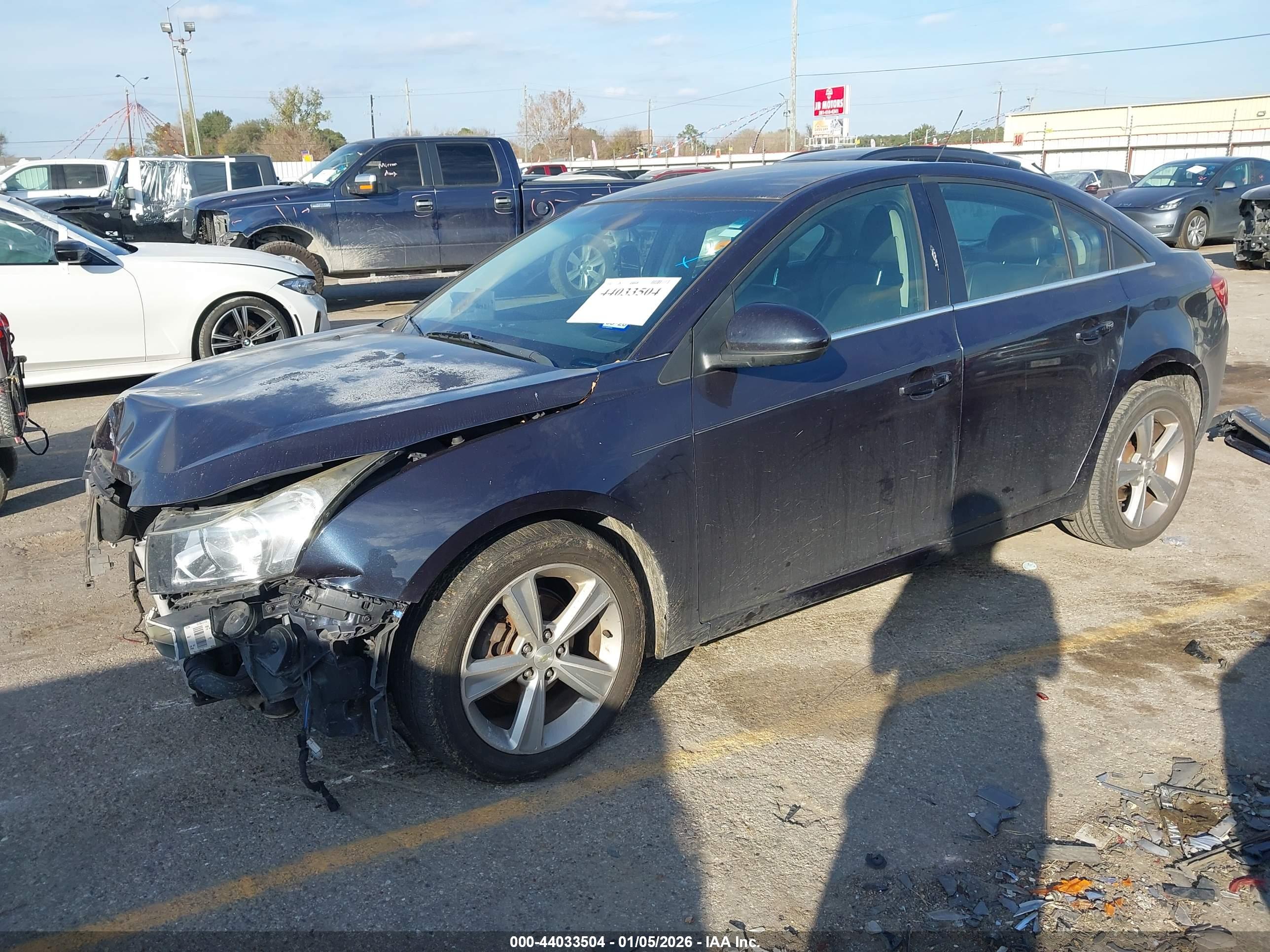 CHEVROLET CRUZE image 2