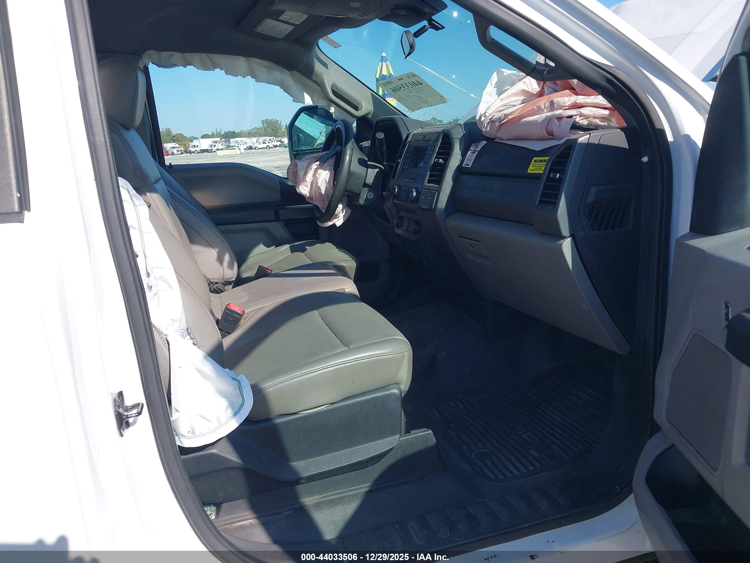 FORD F-250 image 5
