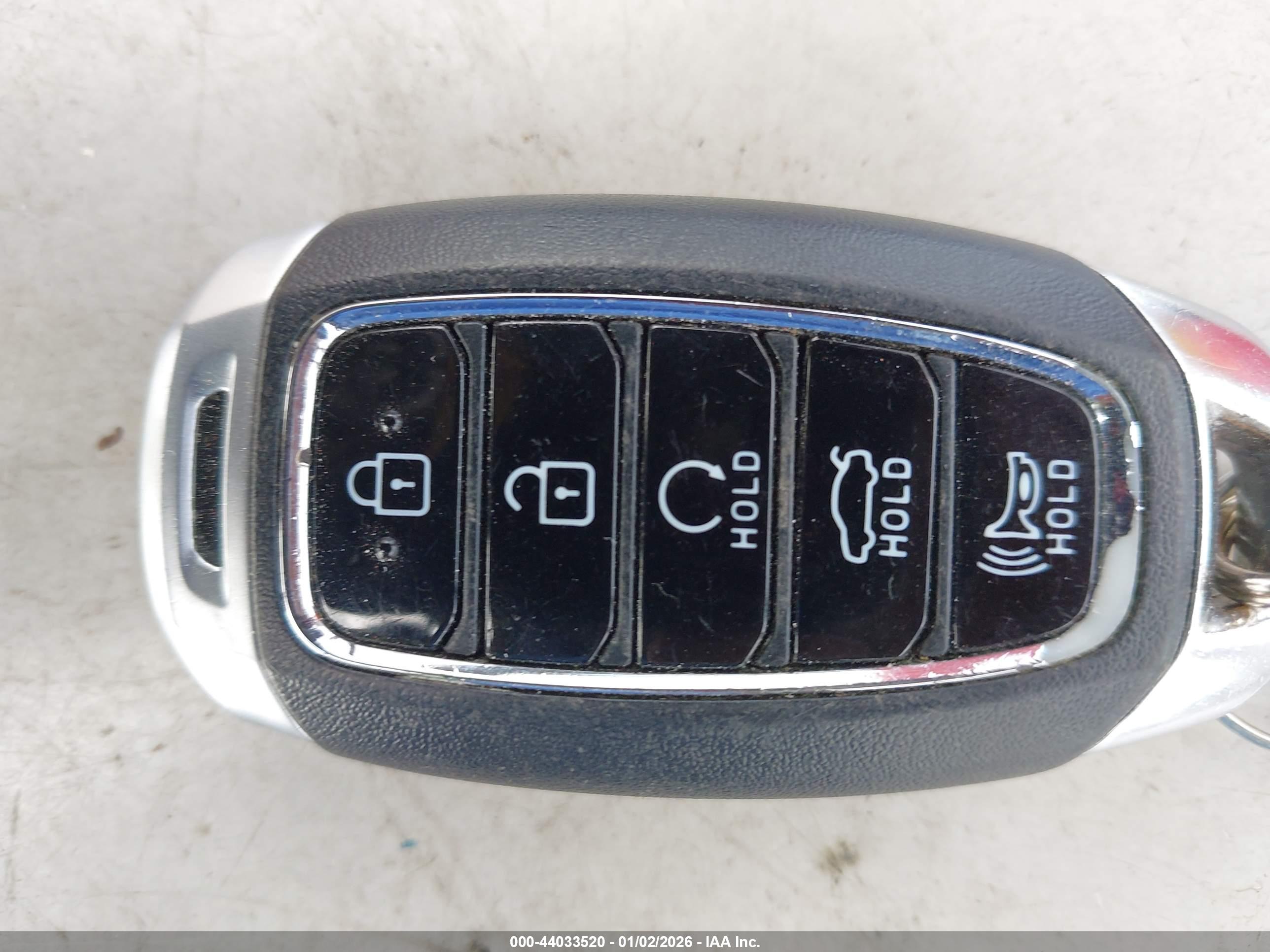 HYUNDAI ELANTRA image 11