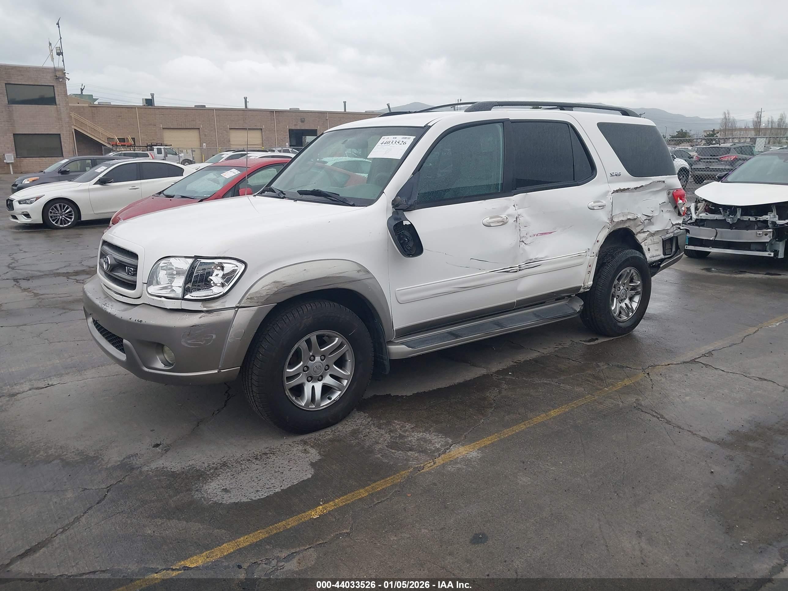 TOYOTA SEQUOIA image 2