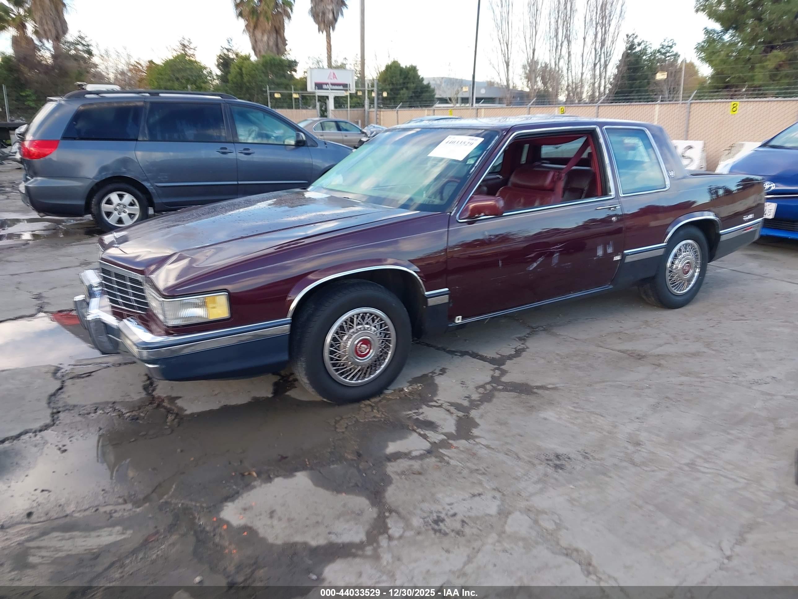 CADILLAC DEVILLE image 2