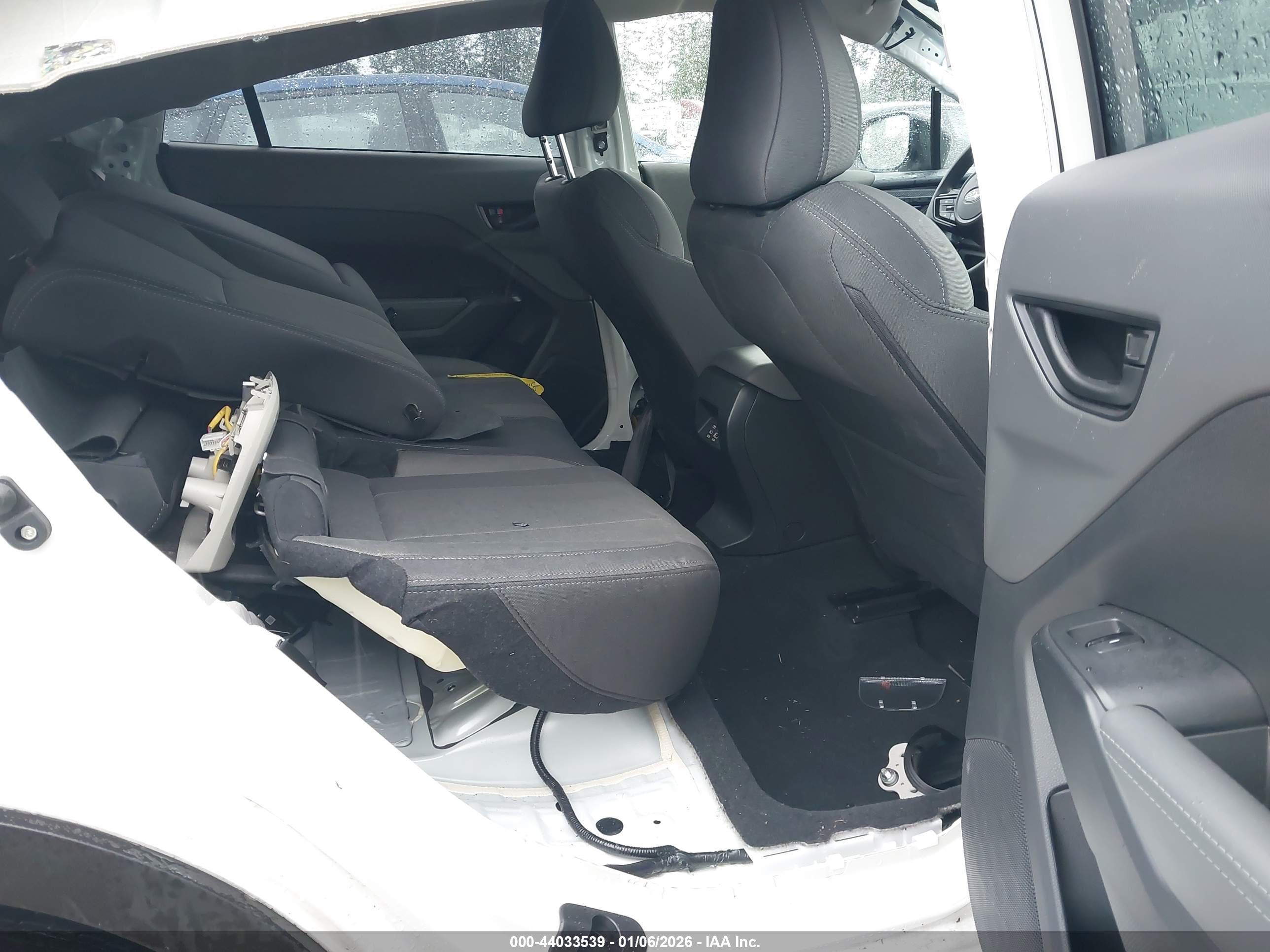 SUBARU CROSSTREK image 8