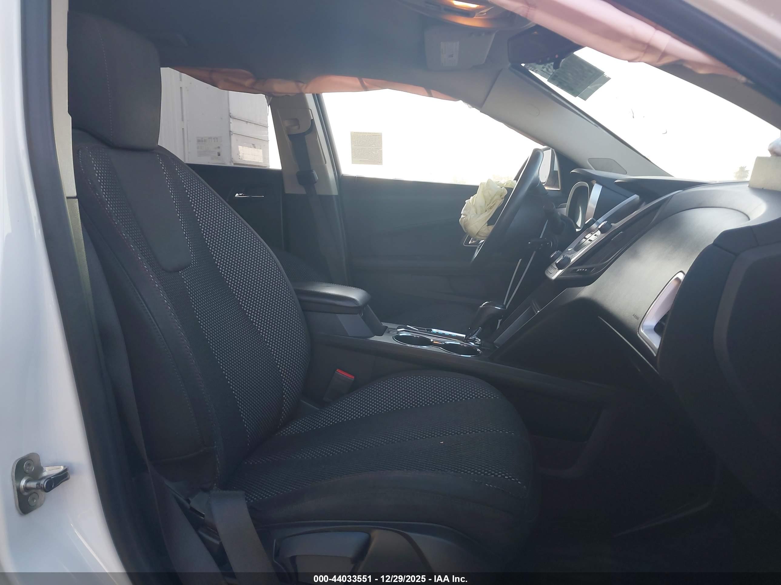 CHEVROLET EQUINOX image 5