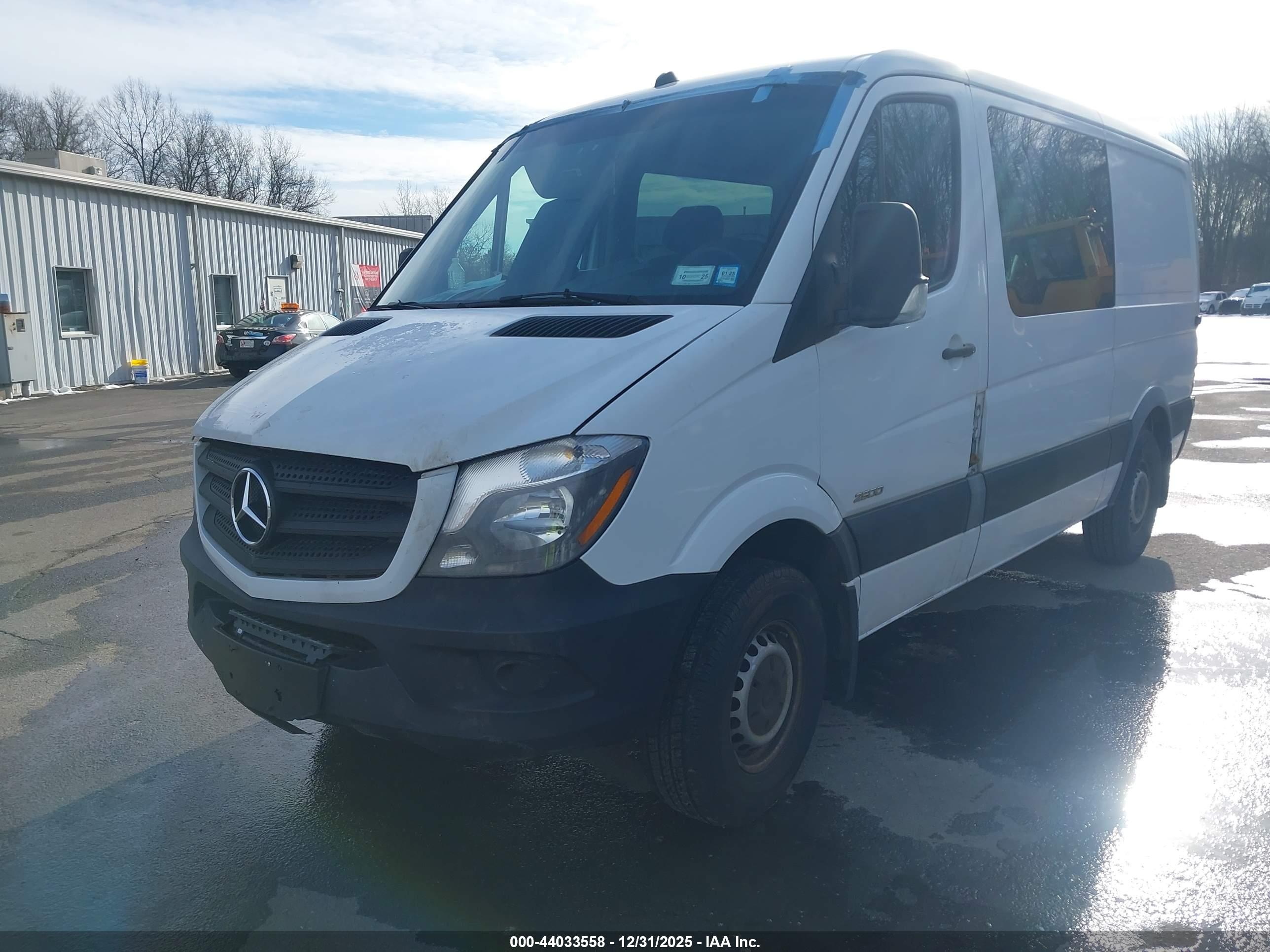 MERCEDES-BENZ SPRINTER image 2