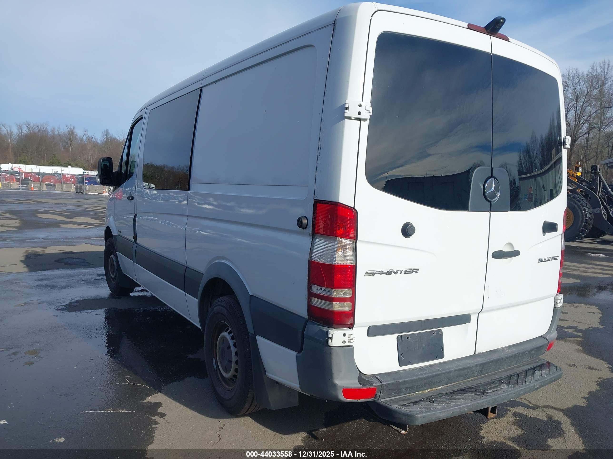 MERCEDES-BENZ SPRINTER image 3