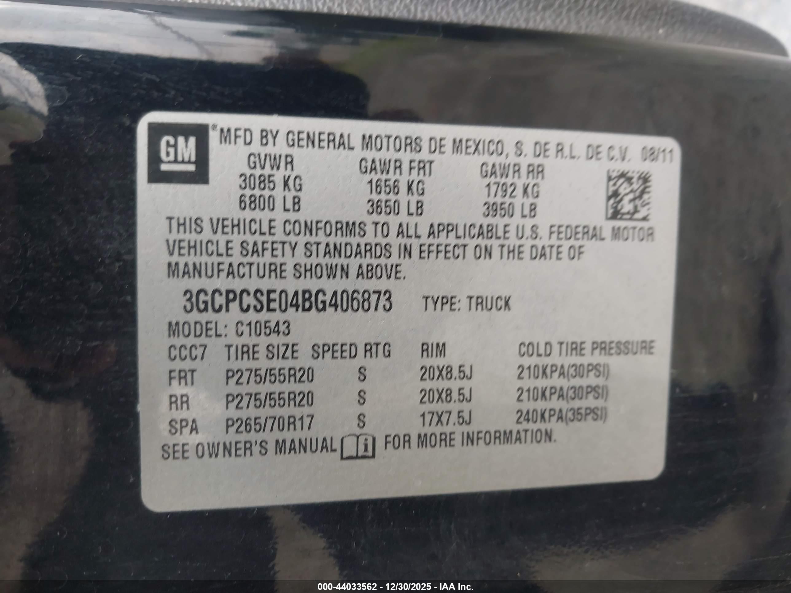 CHEVROLET SILVERADO image 9