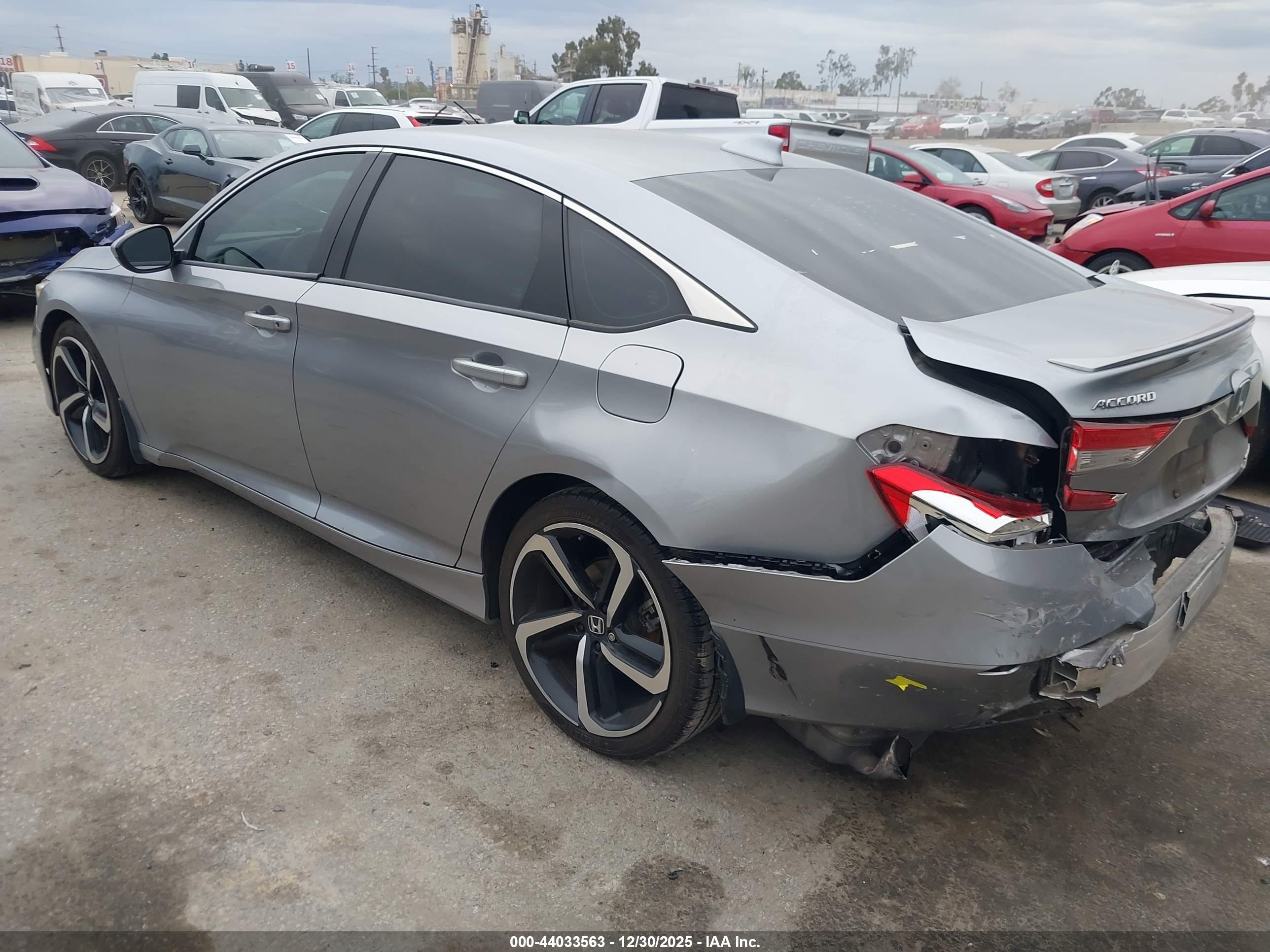 HONDA ACCORD image 3