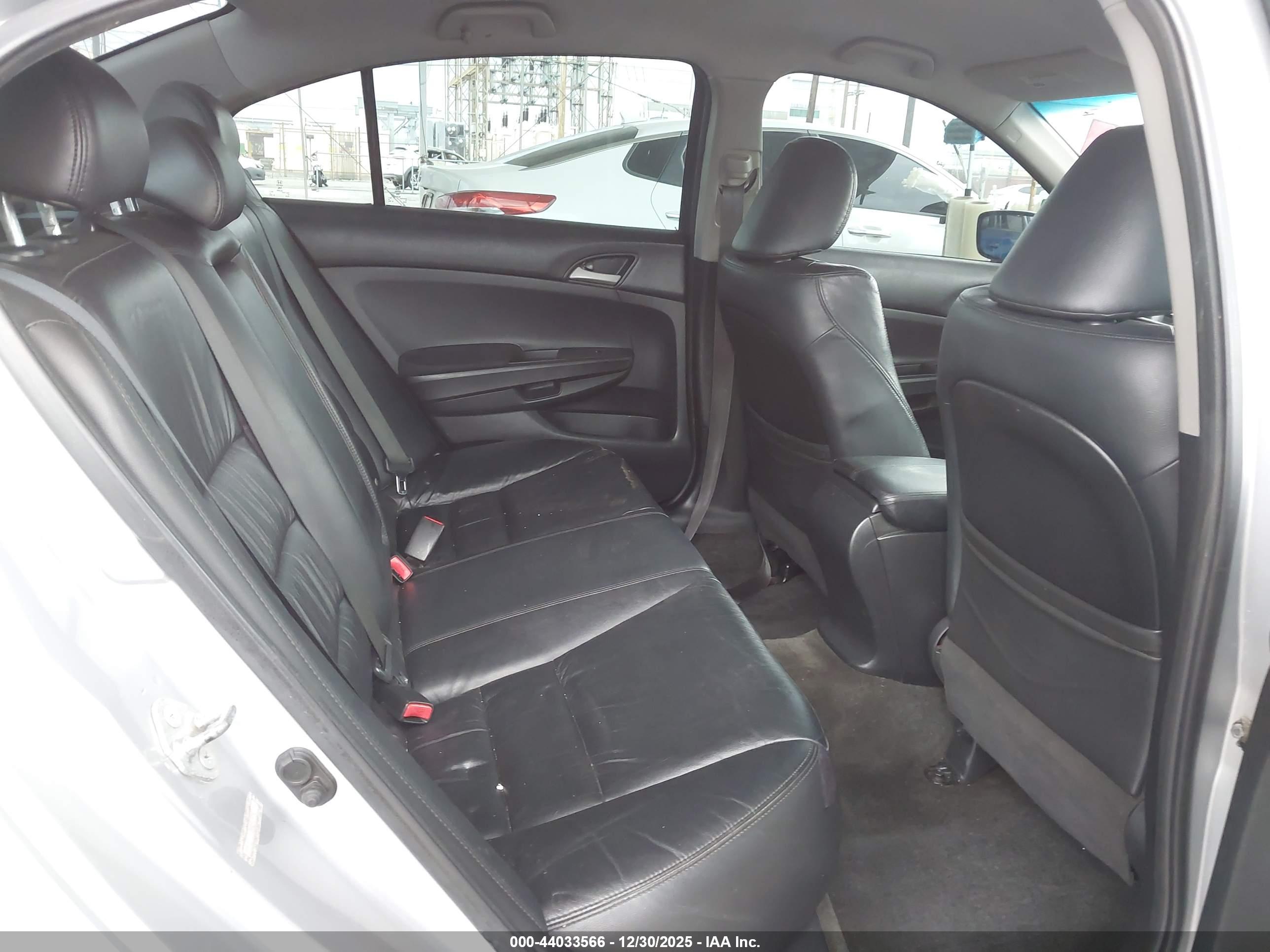HONDA ACCORD image 8