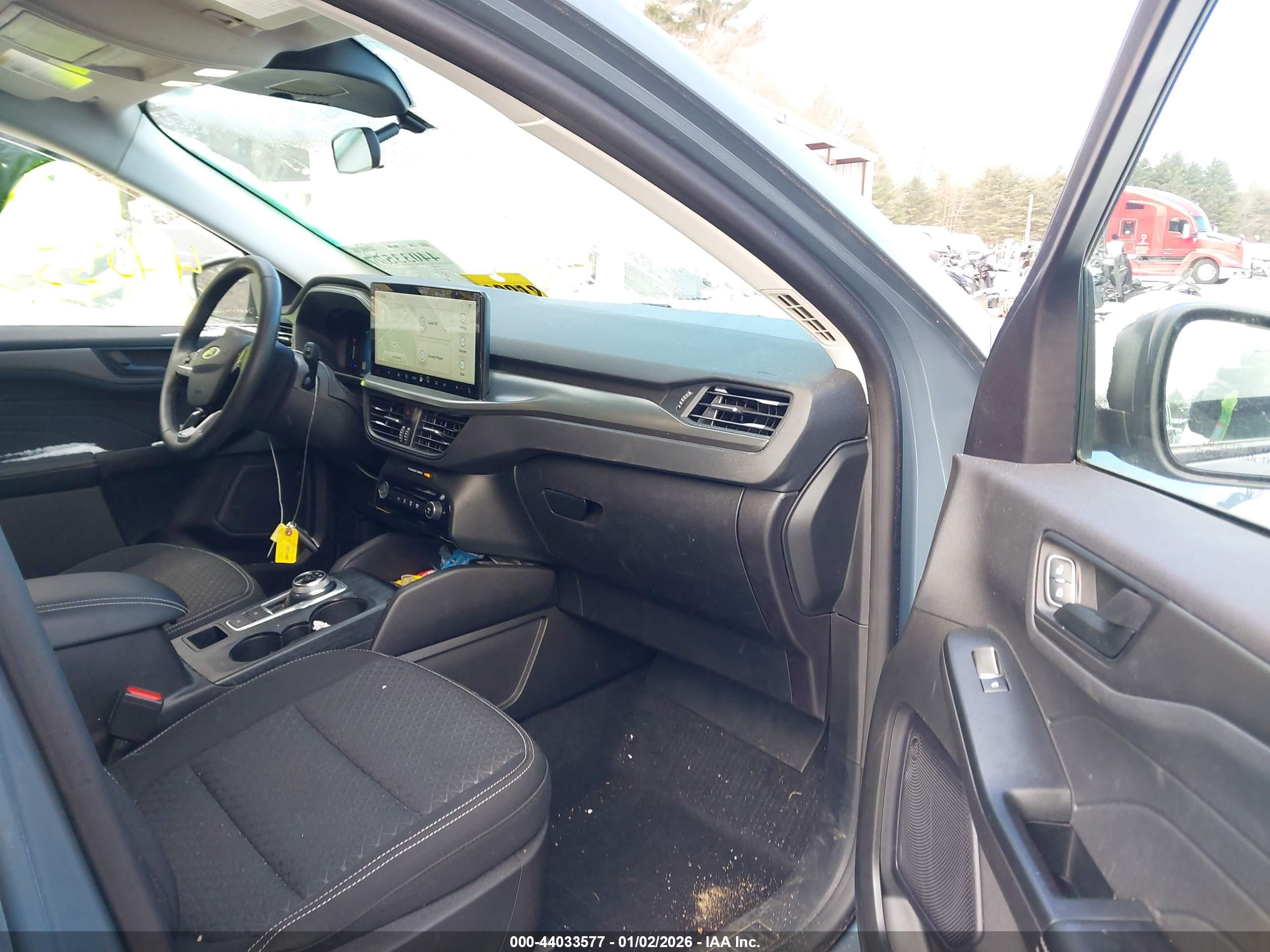 FORD ESCAPE image 5
