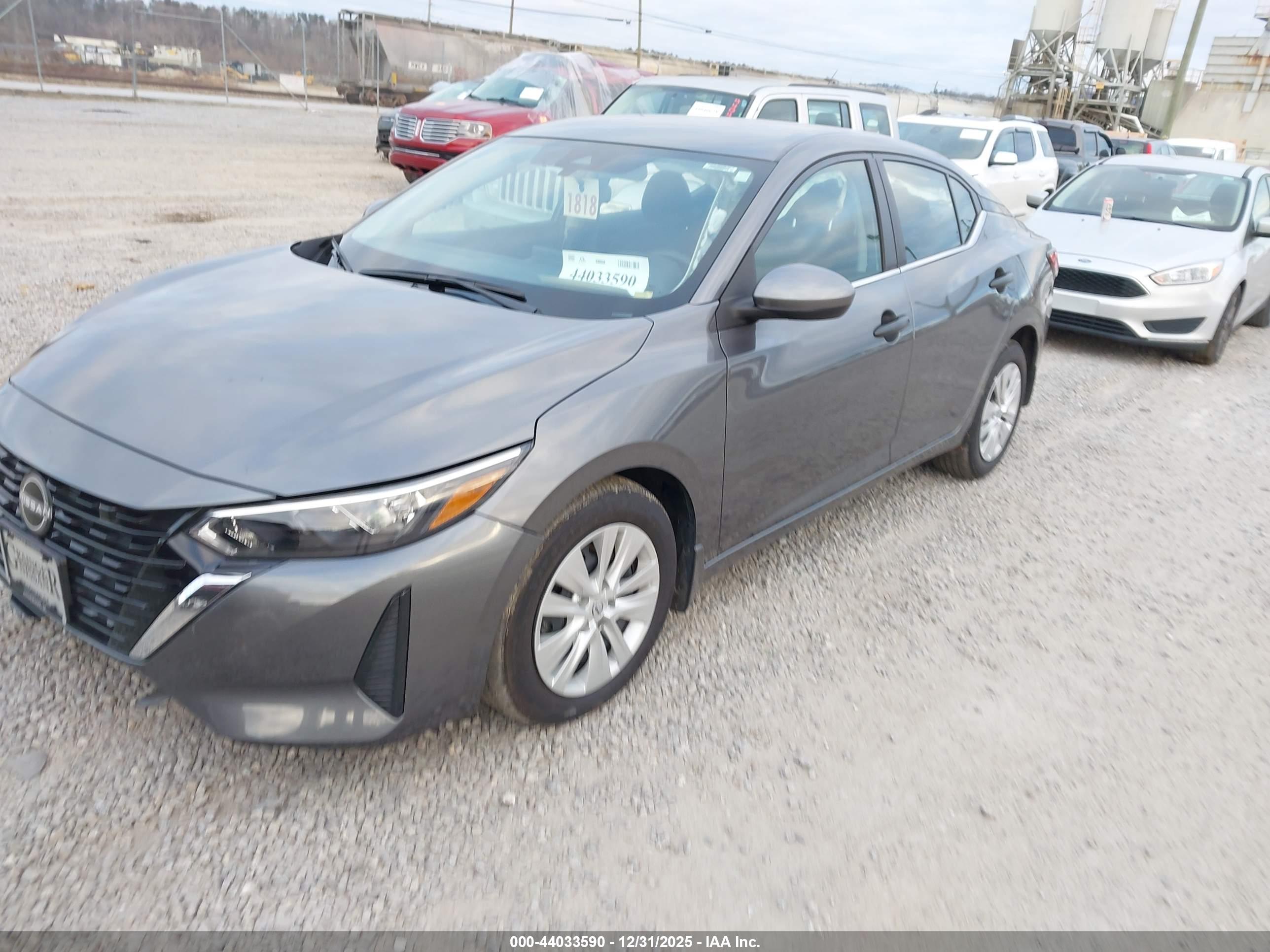 NISSAN SENTRA image 2
