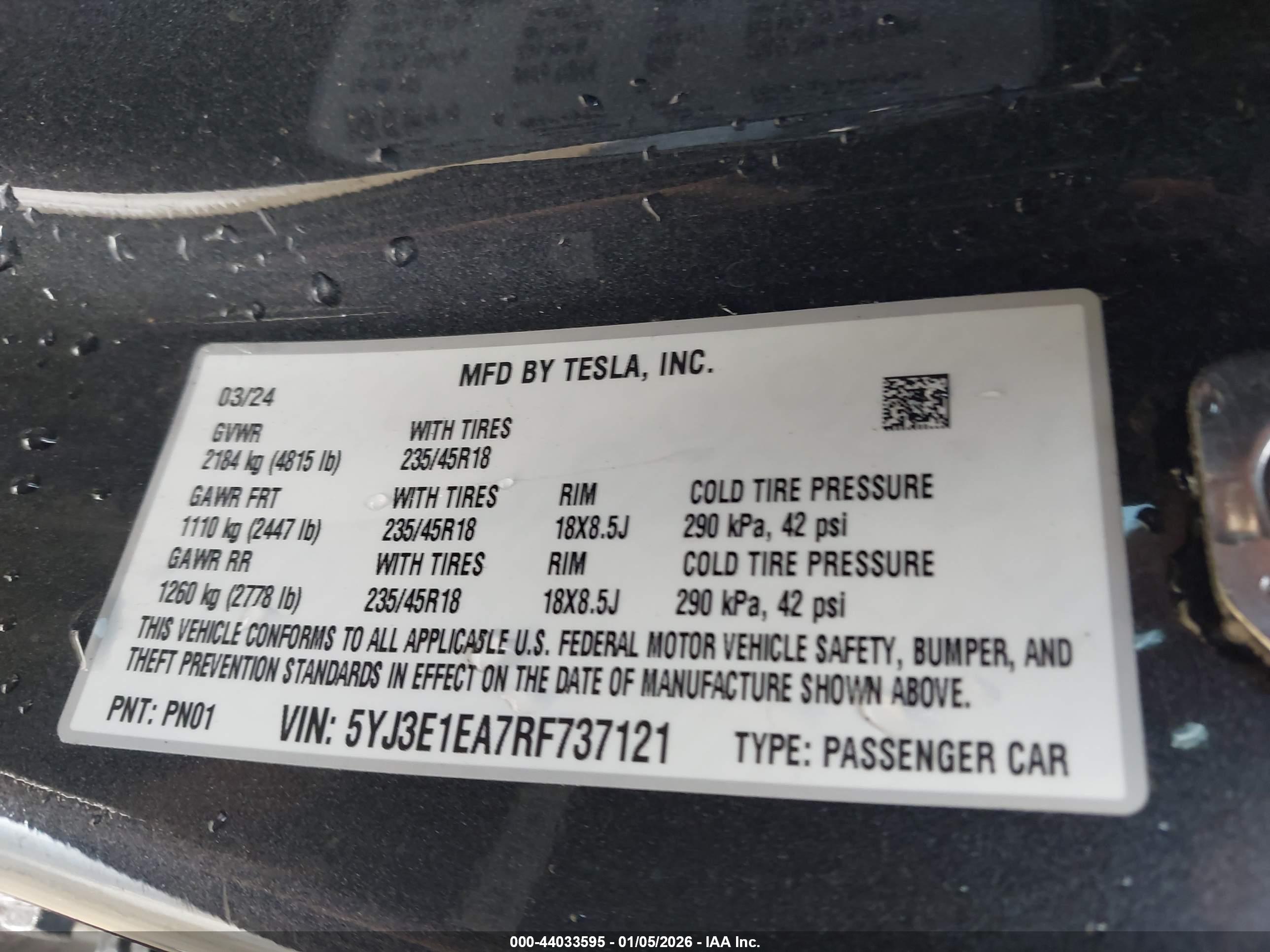 TESLA MODEL image 9