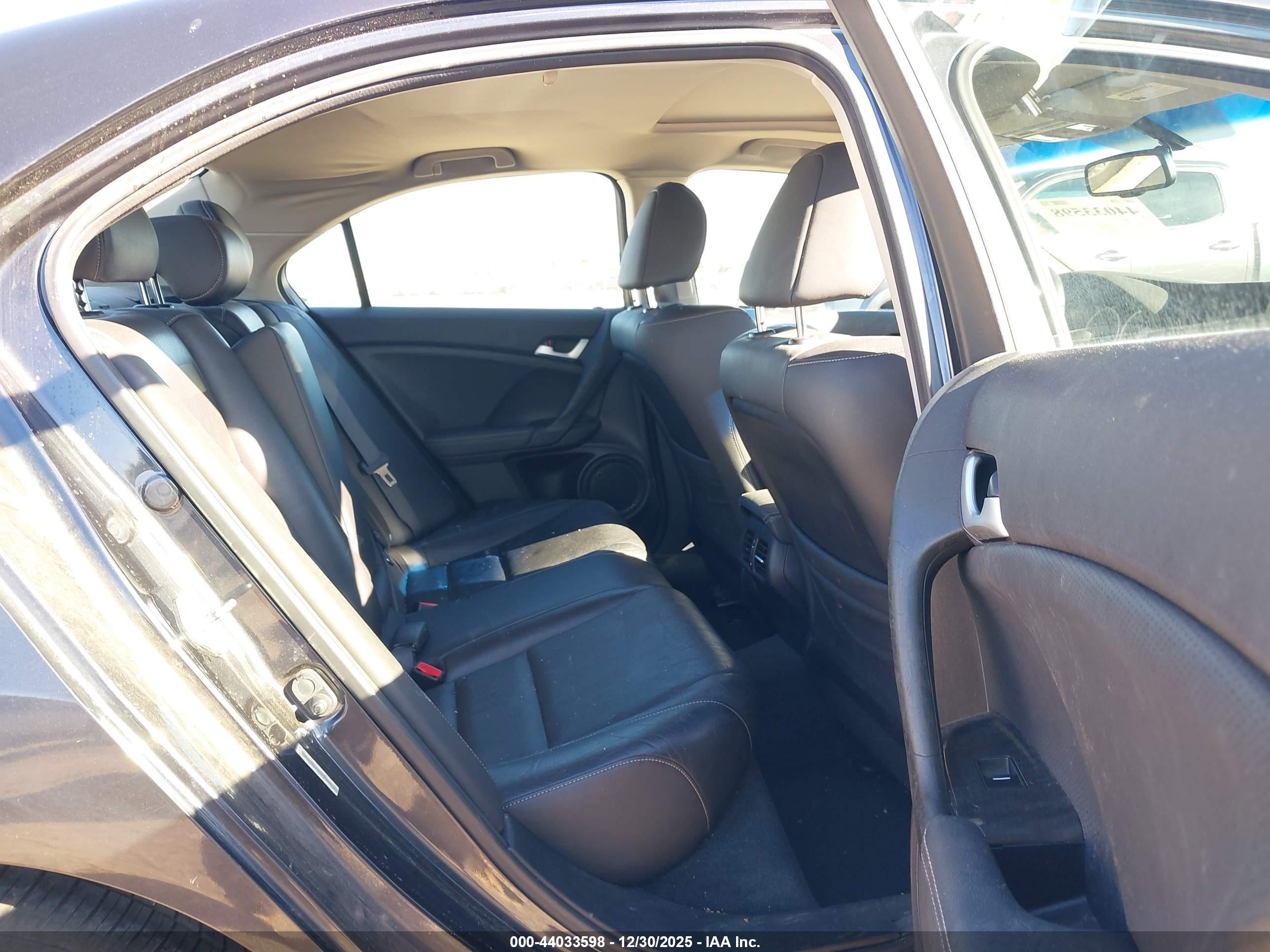 ACURA TSX image 8