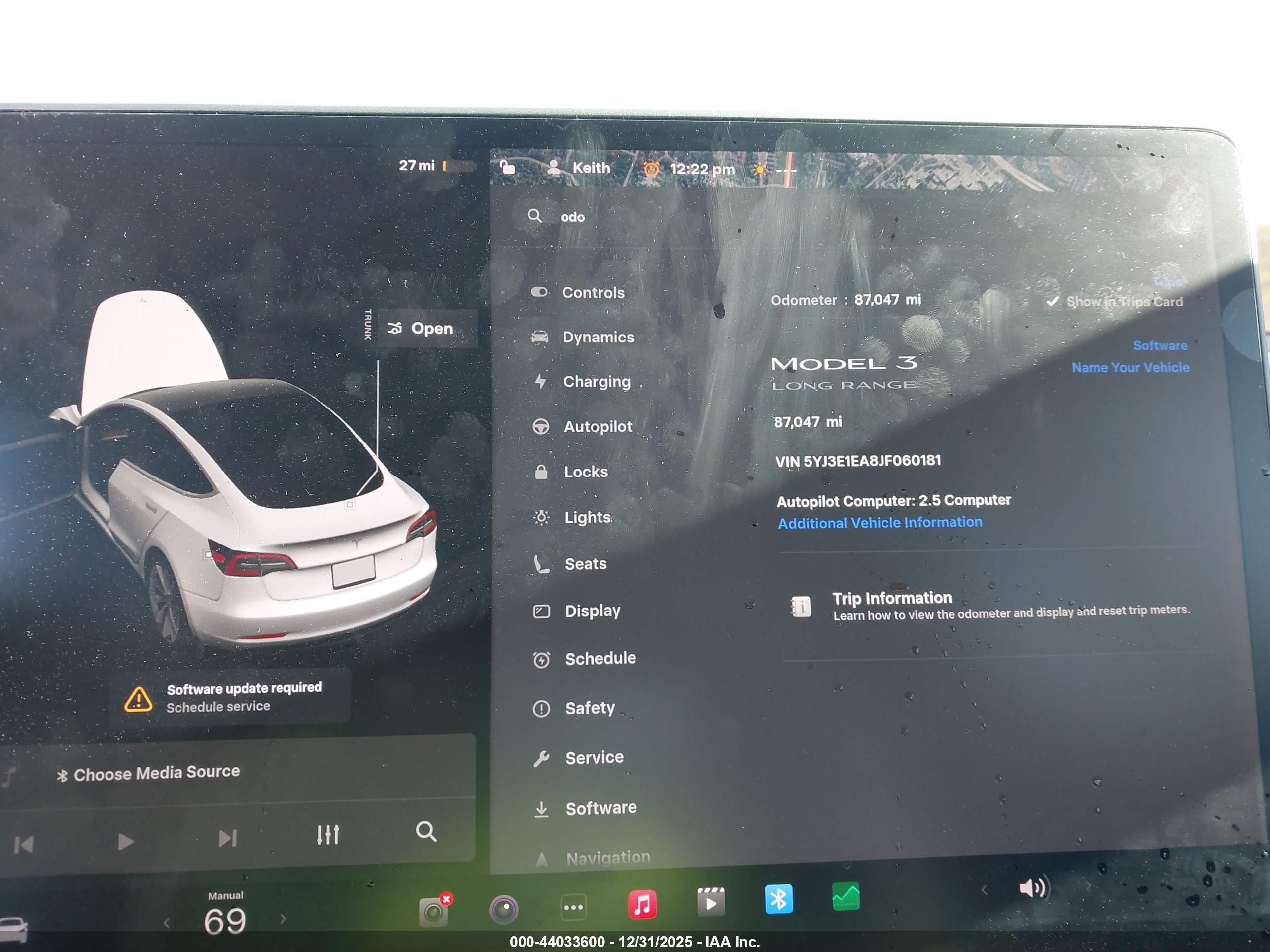TESLA MODEL image 7