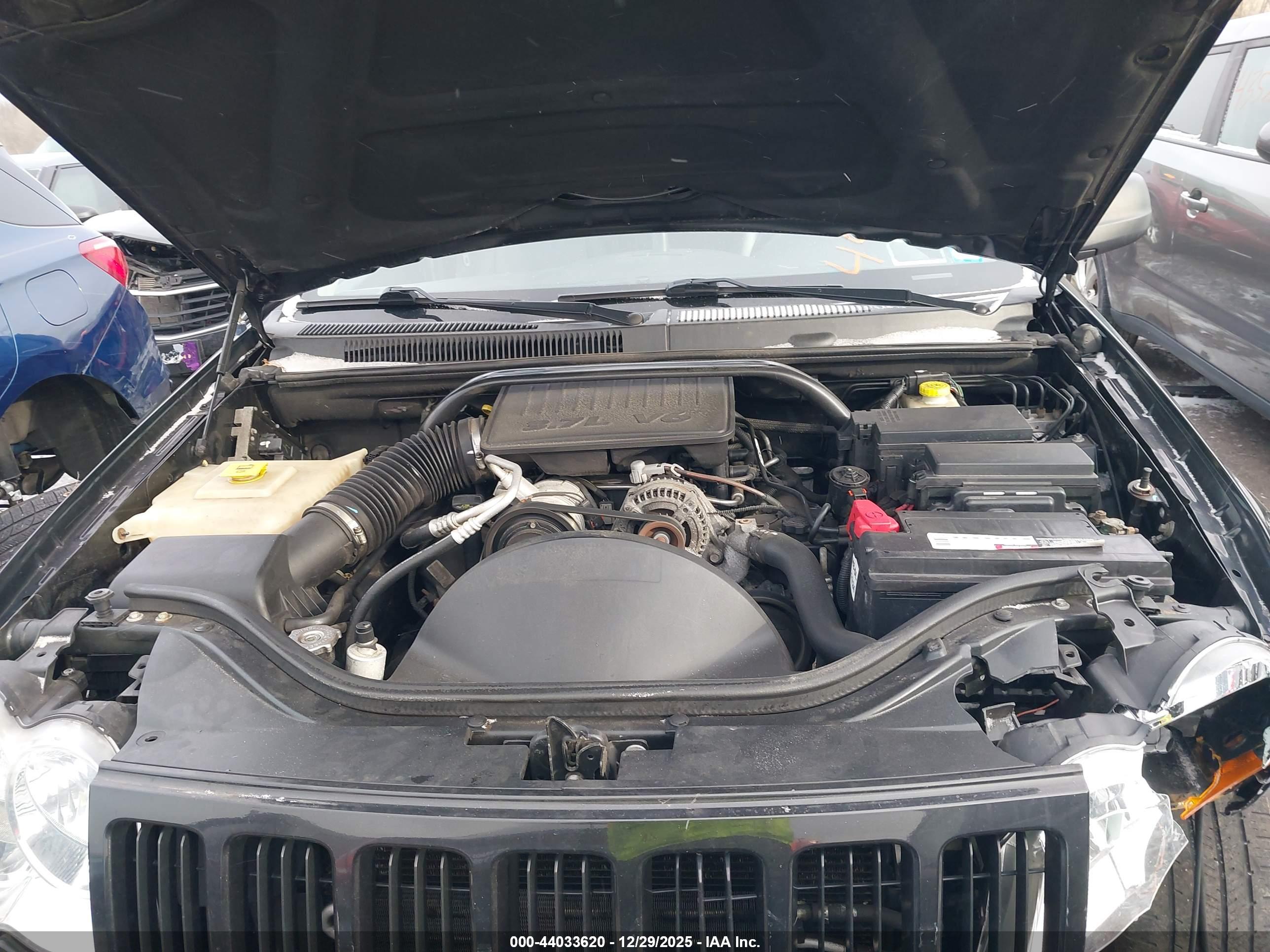 JEEP GRAND image 10