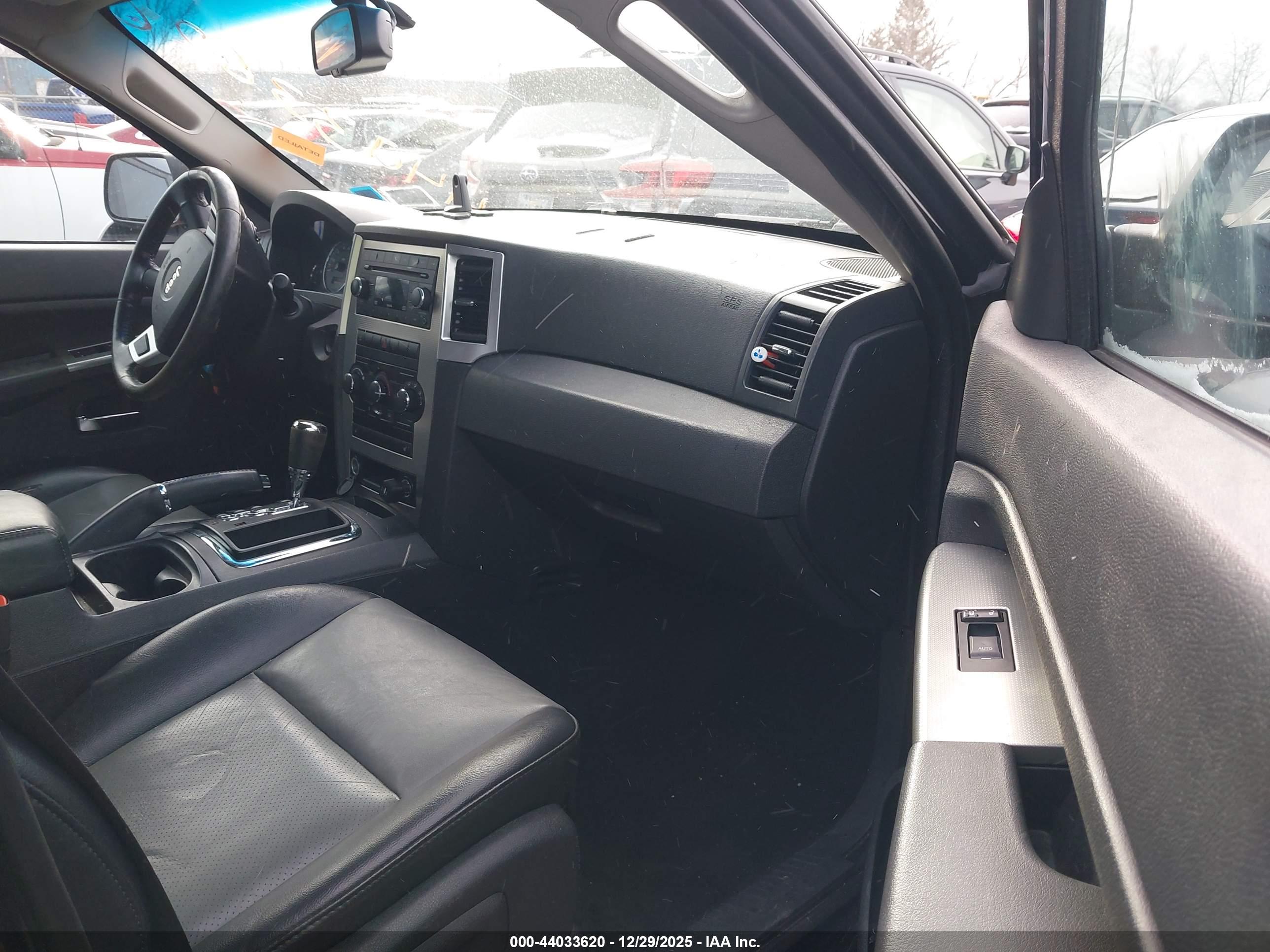 JEEP GRAND image 5