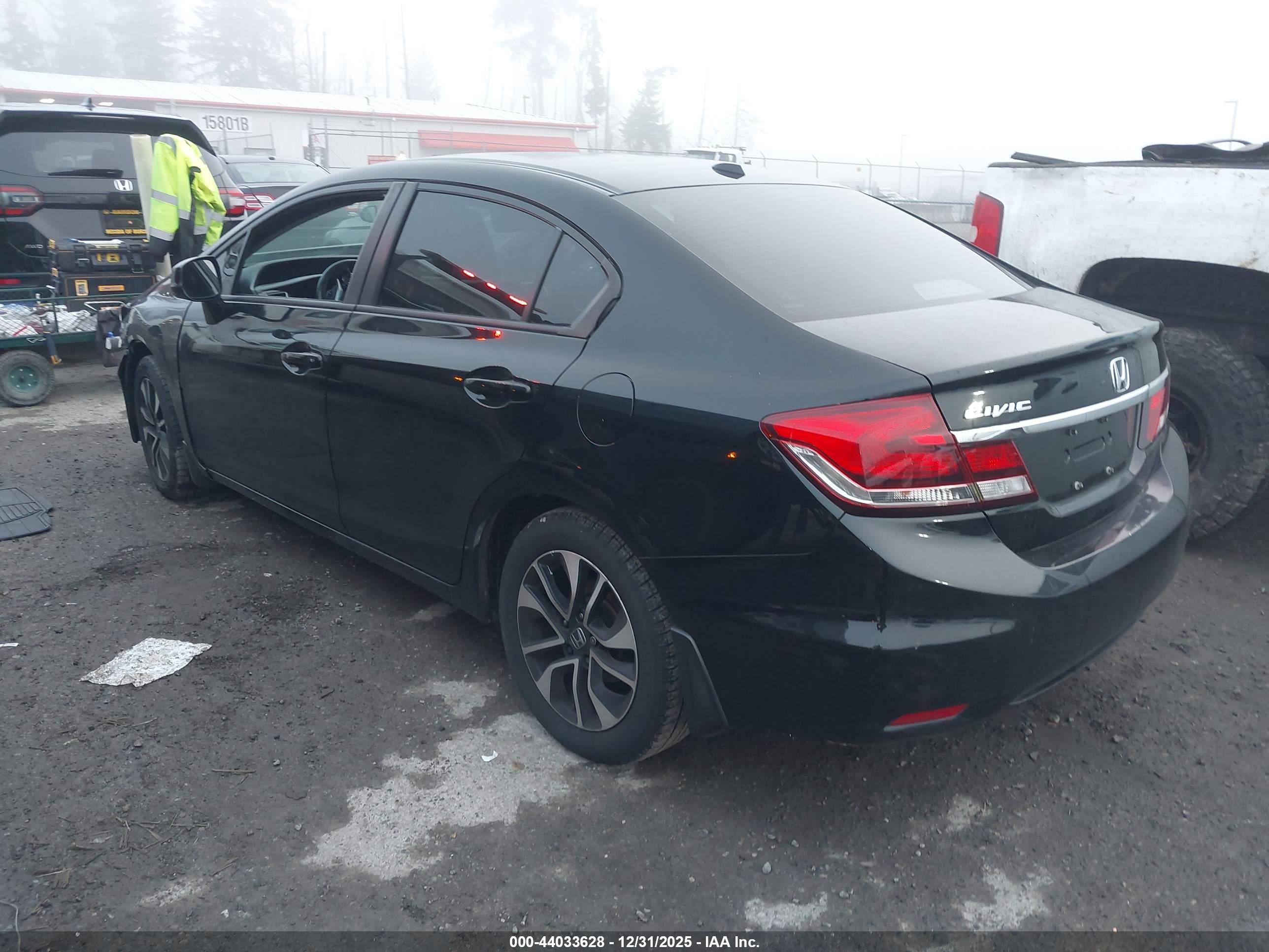 HONDA CIVIC image 3