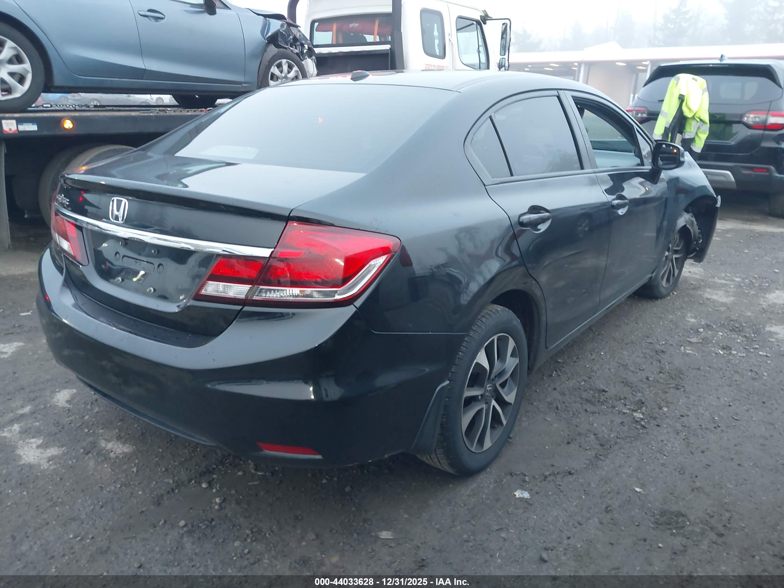 HONDA CIVIC image 4