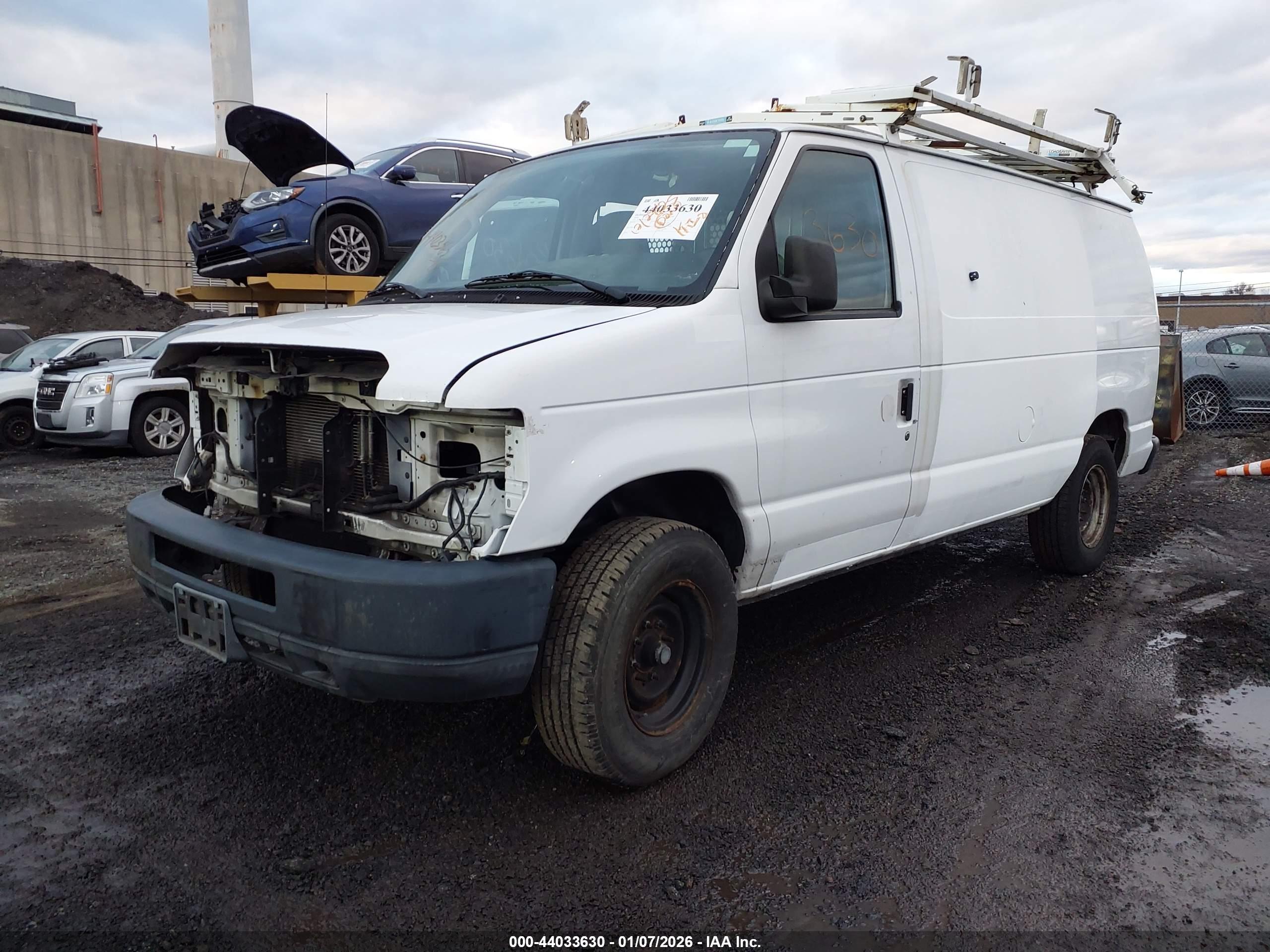 FORD E-250 image 2