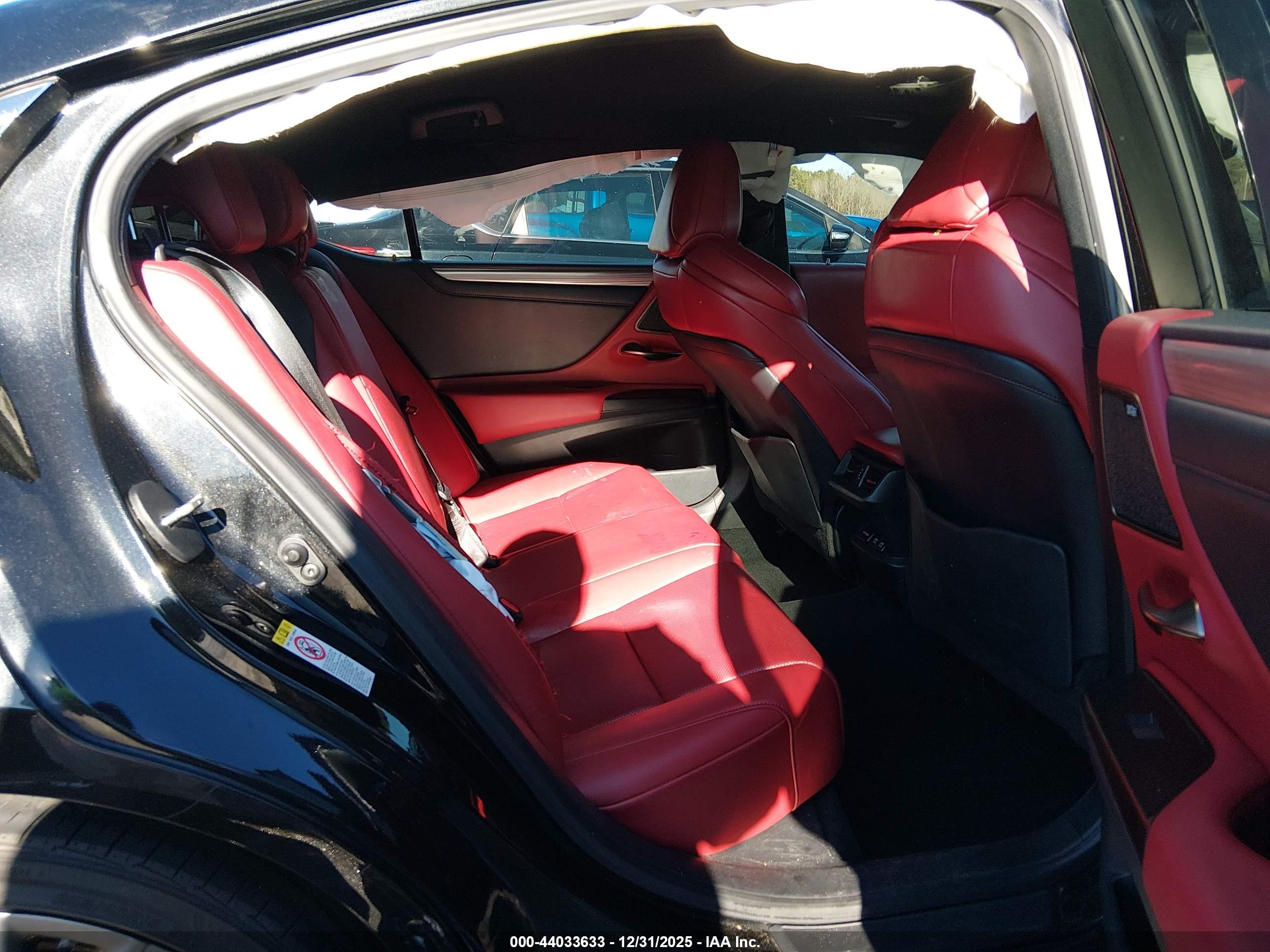 LEXUS ES image 8