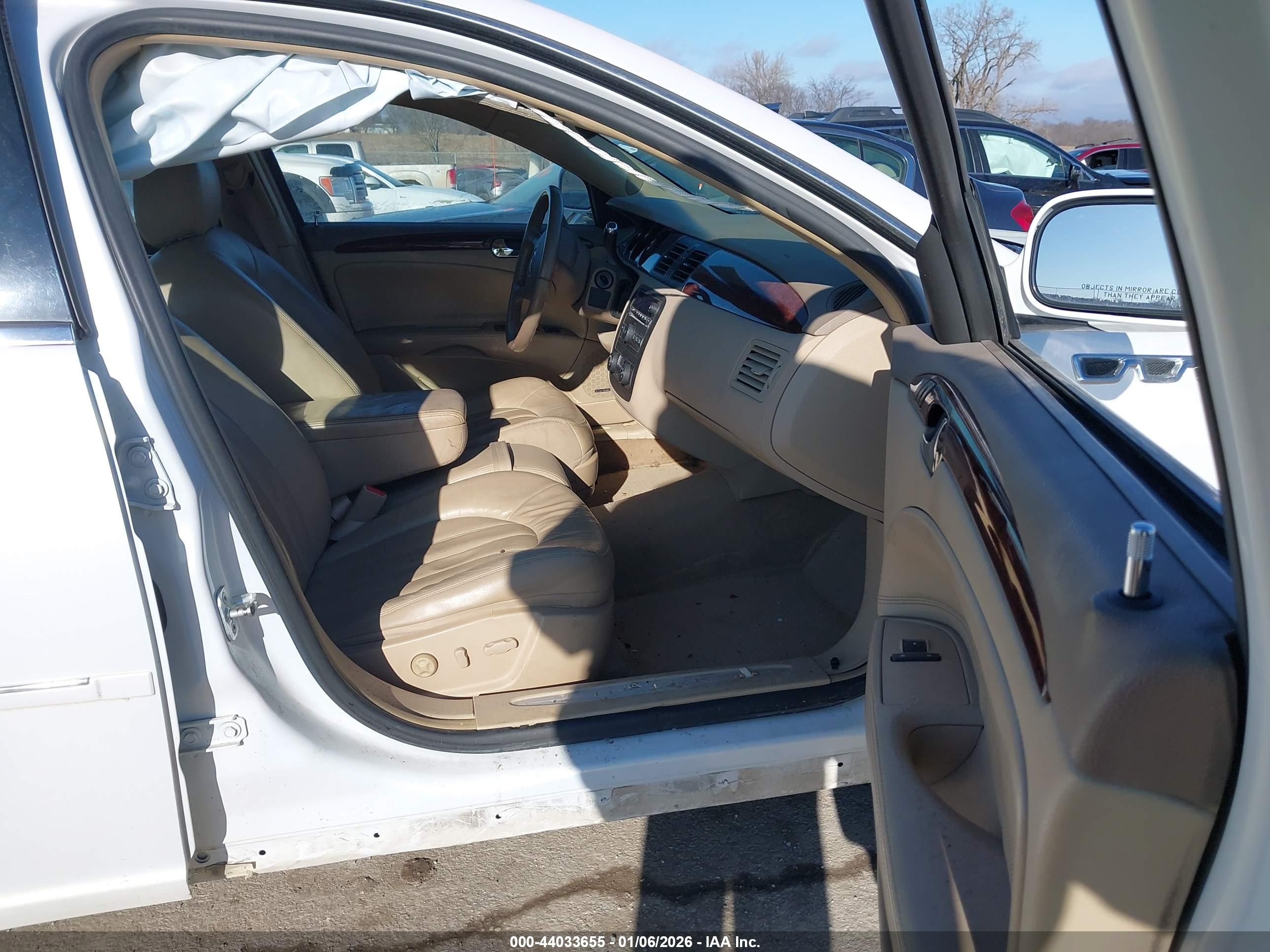 BUICK LUCERNE image 5