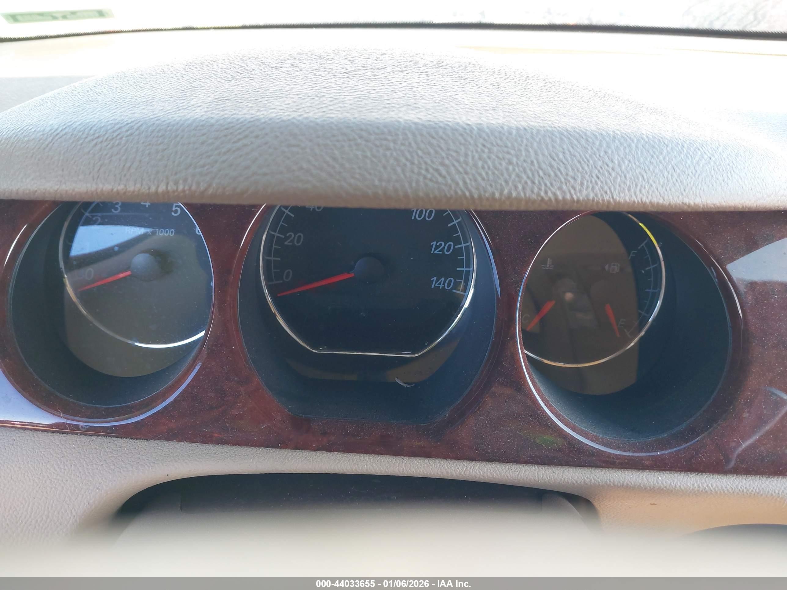 BUICK LUCERNE image 7