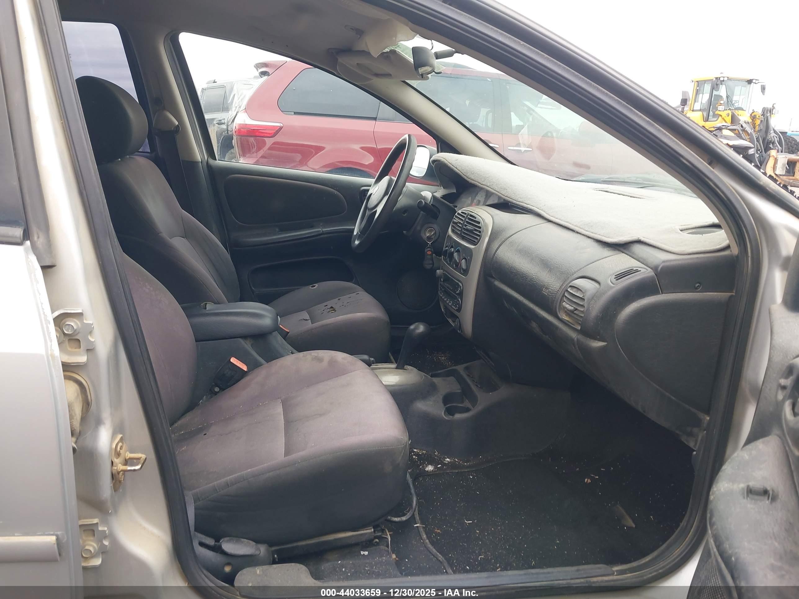 DODGE NEON image 5