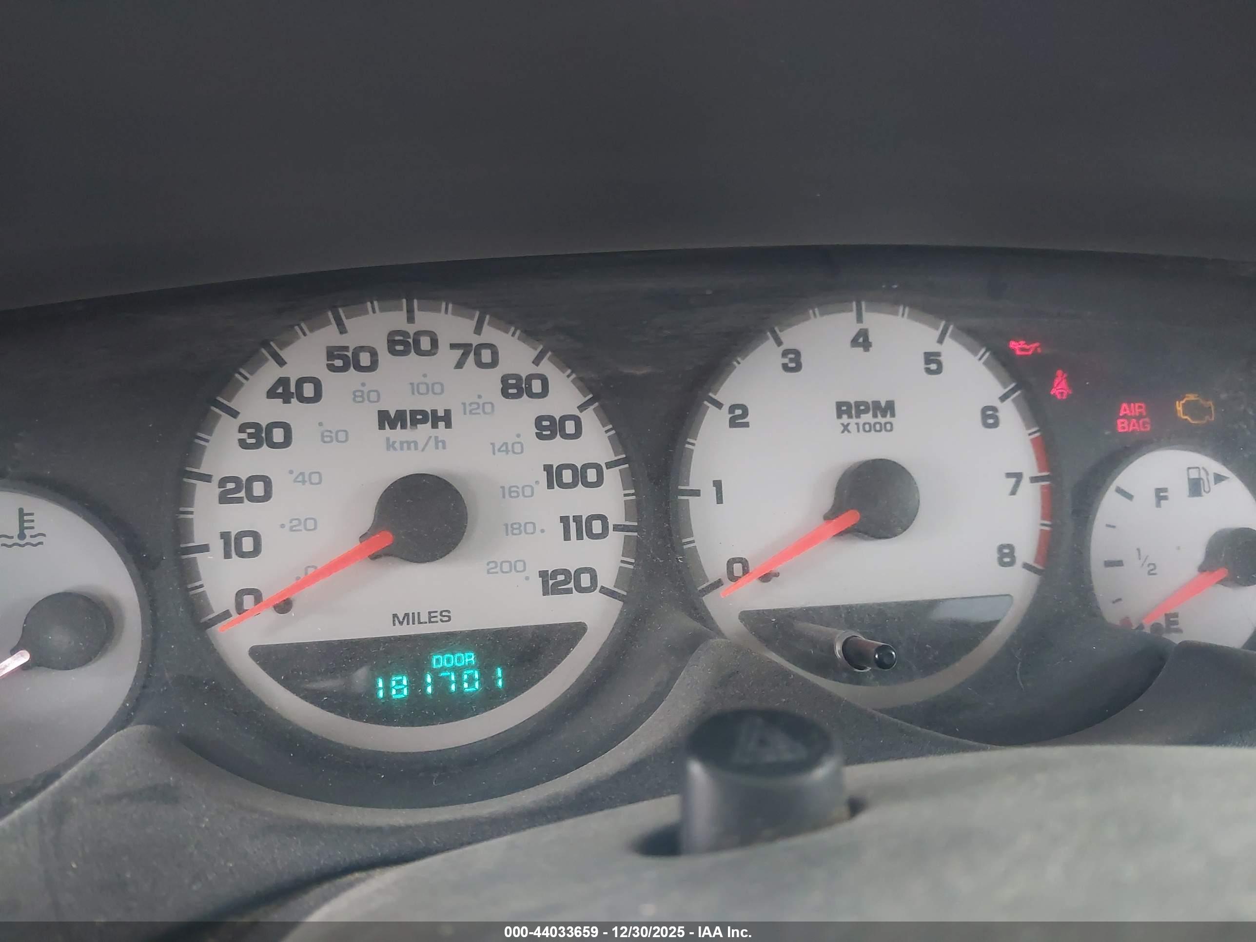 DODGE NEON image 7