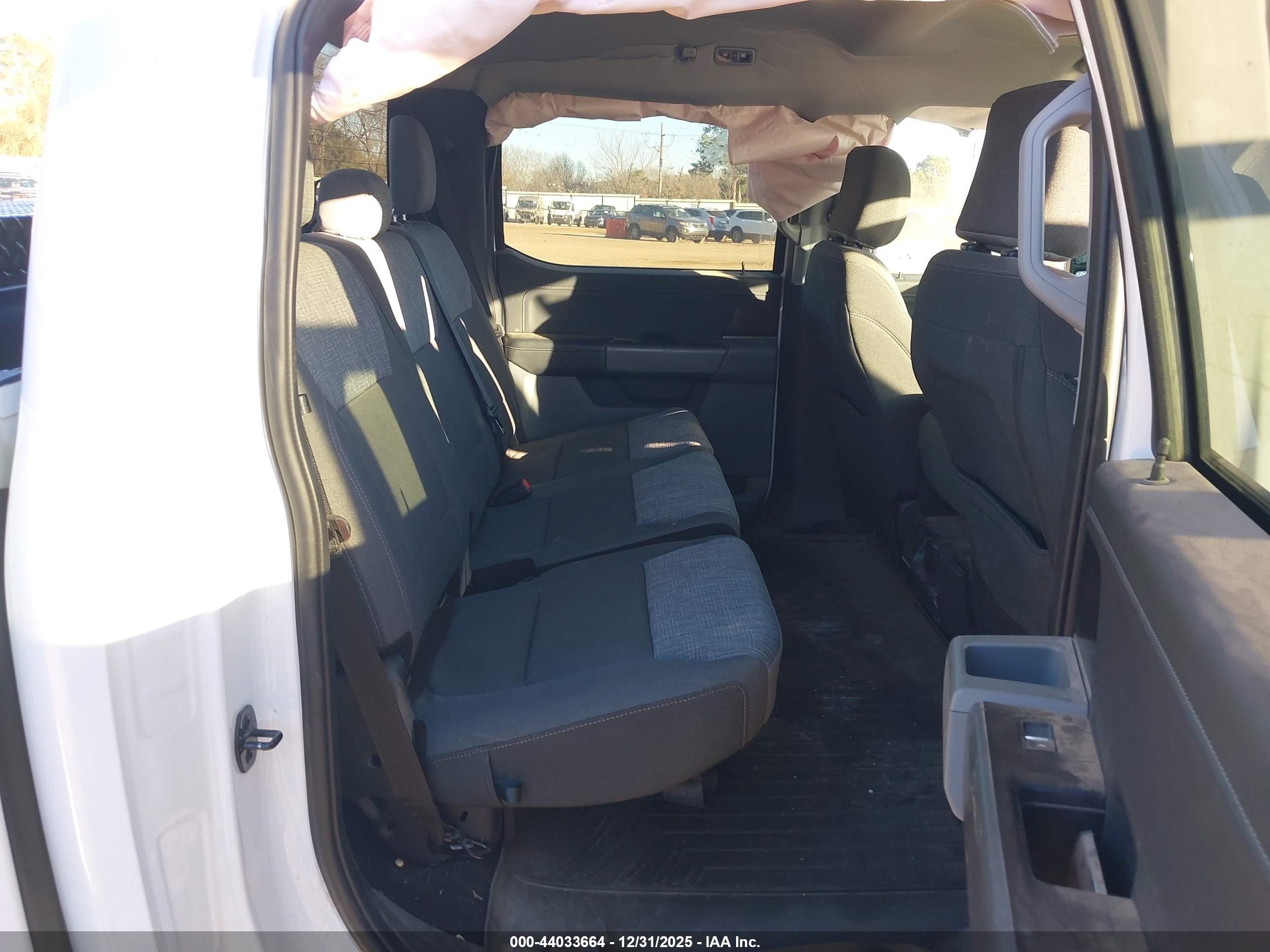 FORD F-150 image 8