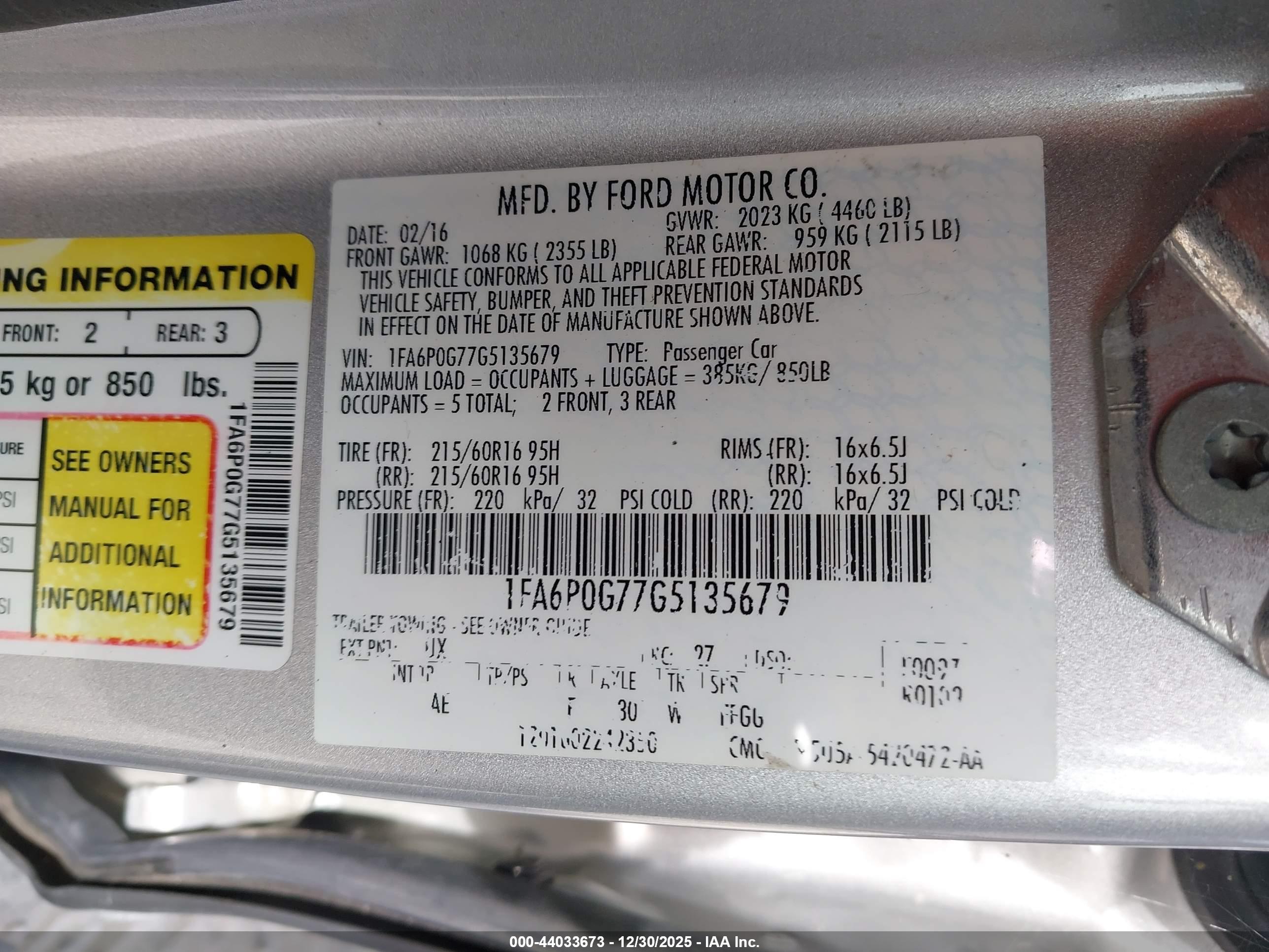 FORD FUSION image 9