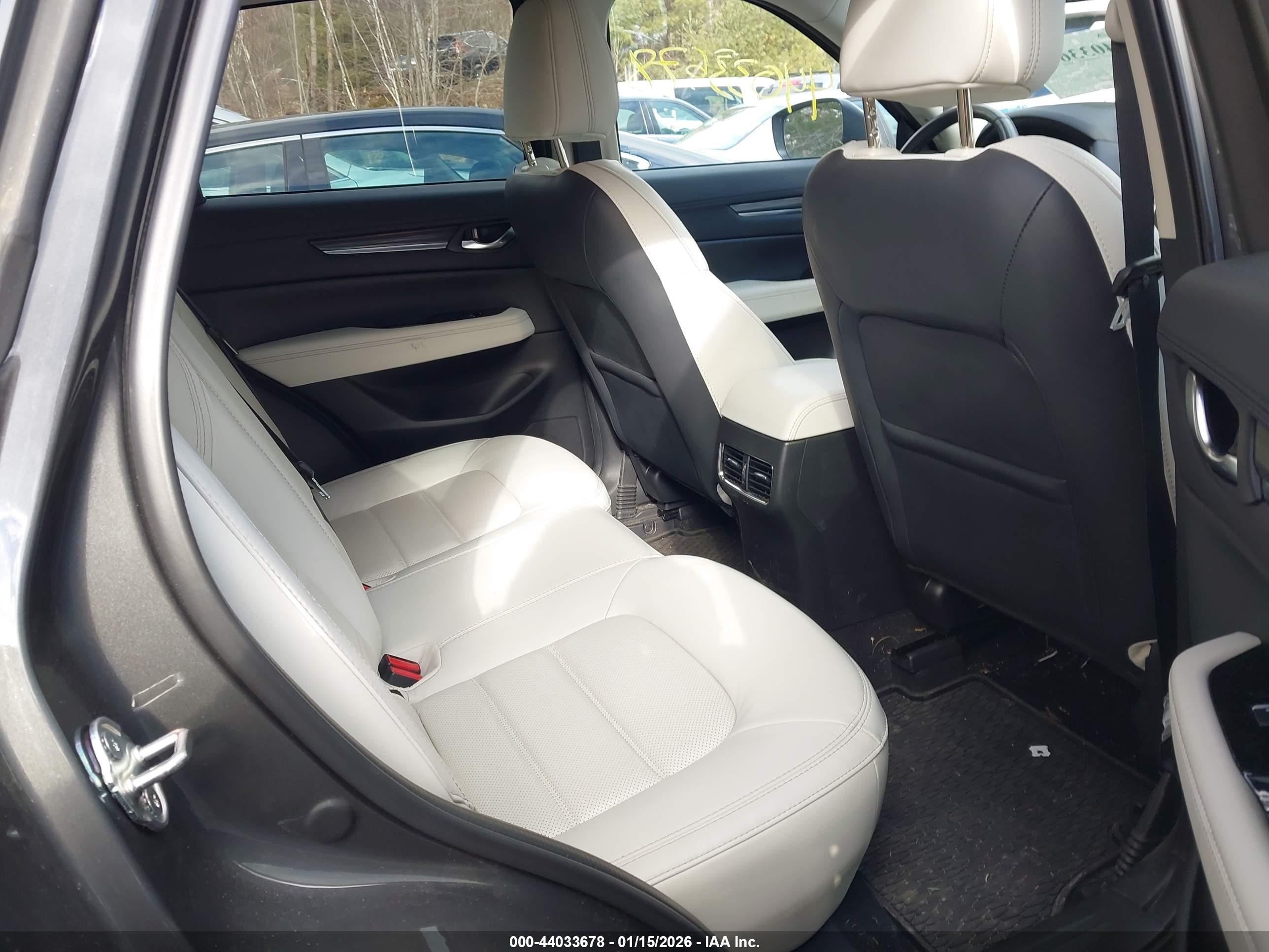 MAZDA CX-5 image 8