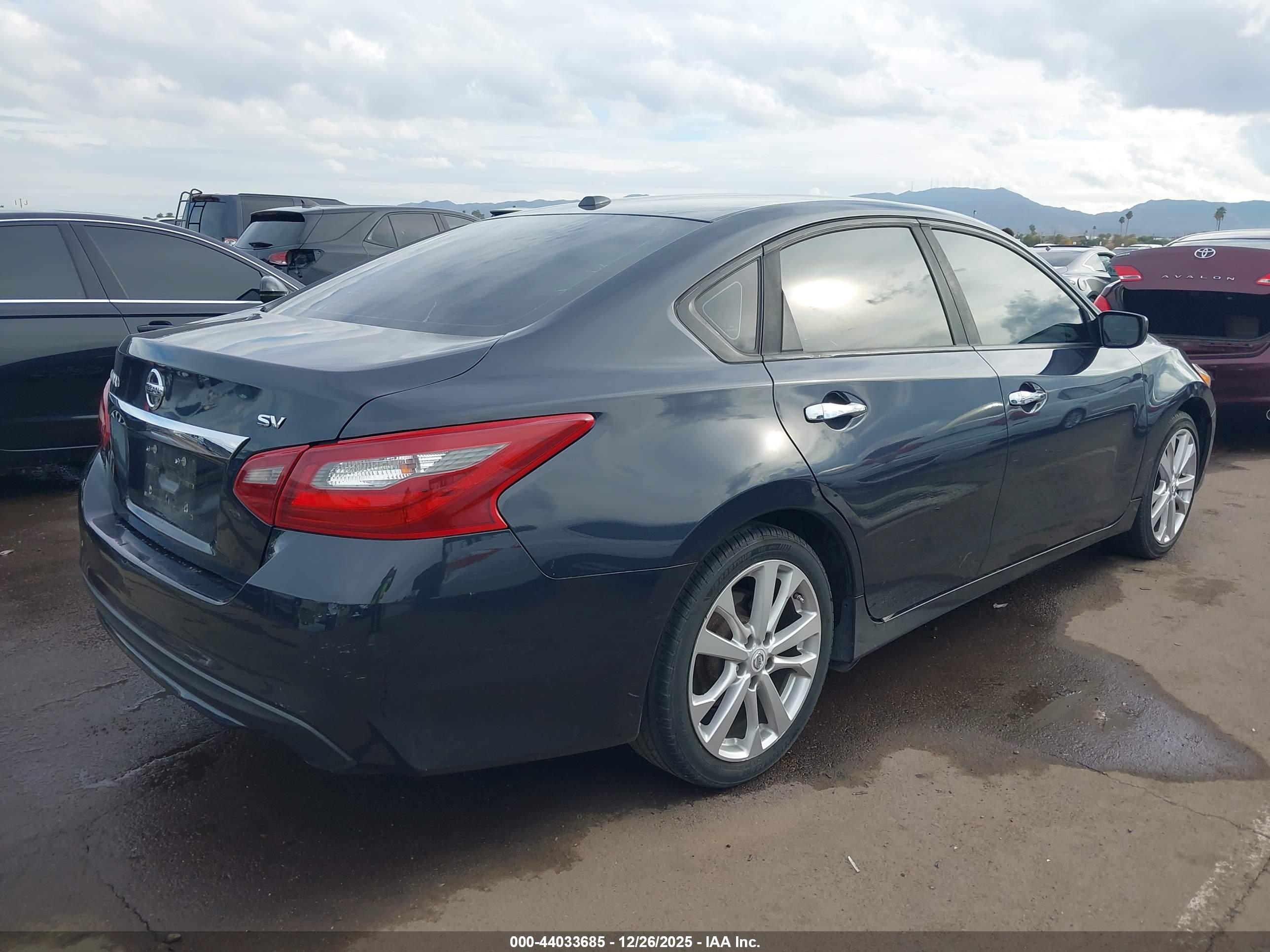 NISSAN ALTIMA image 4