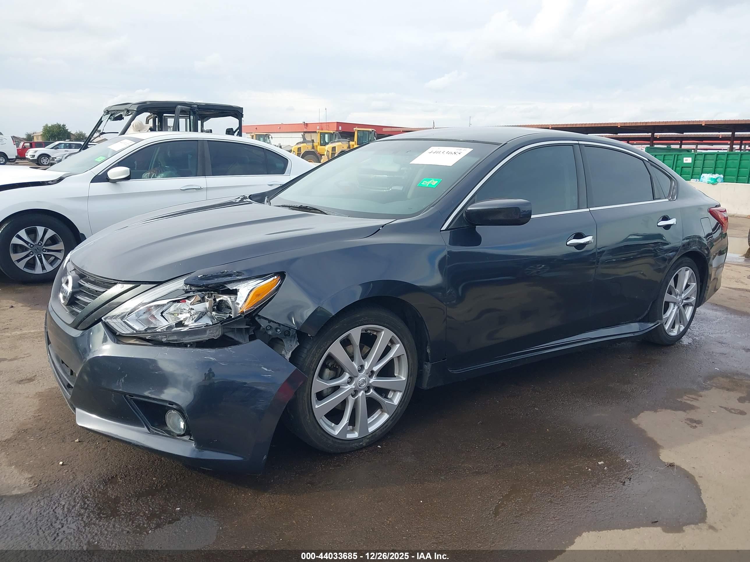 NISSAN ALTIMA image 6