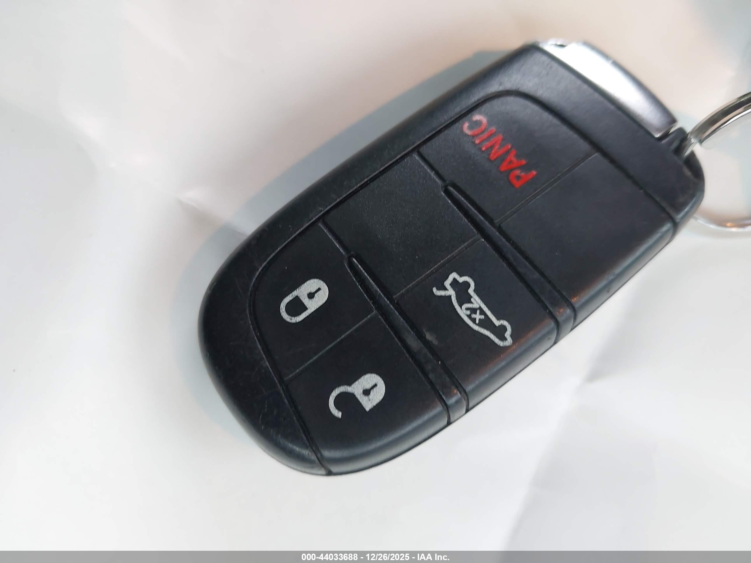 DODGE CHALLENGER image 11
